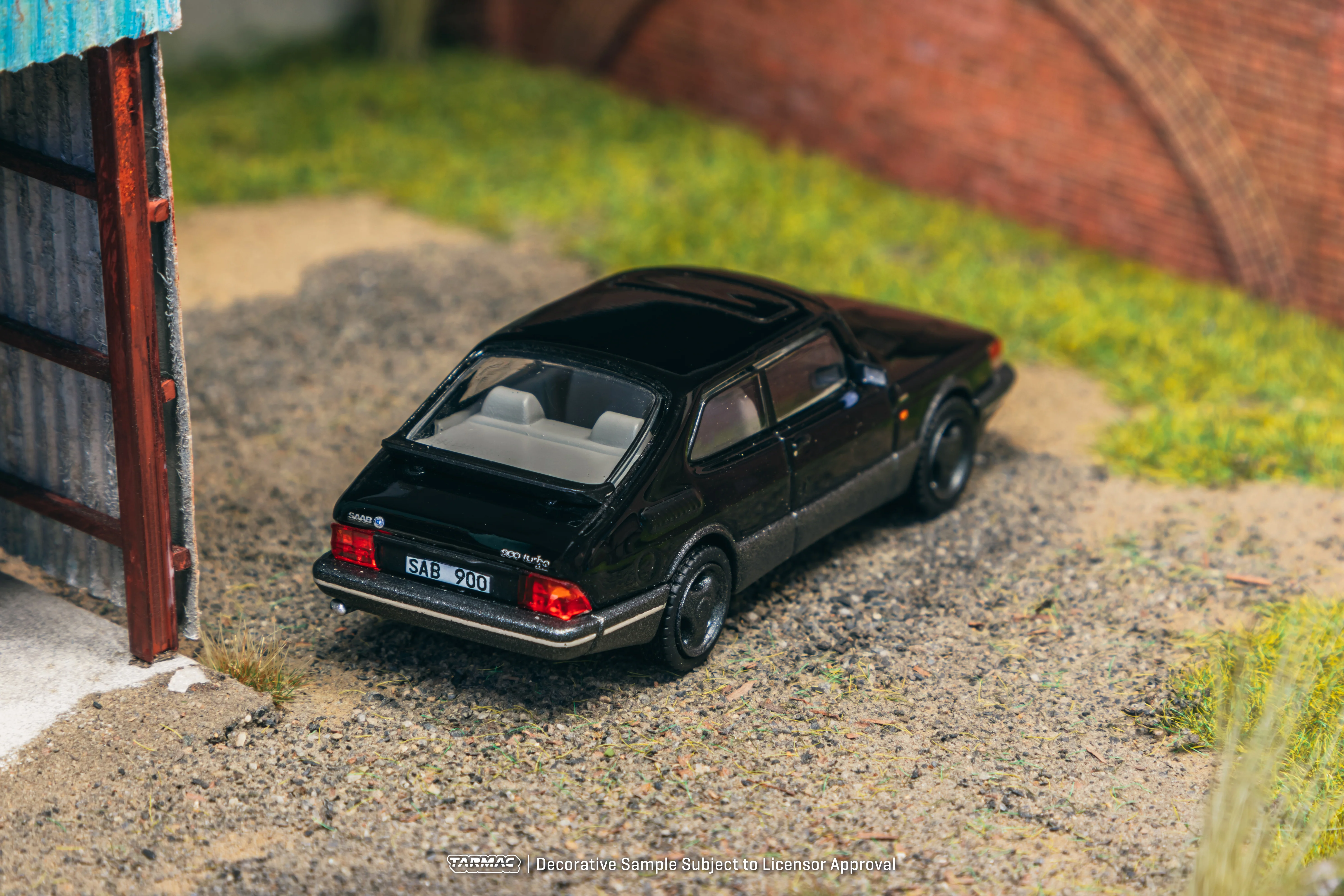 TARMAC WORKS GLOBAL64 1/64 Saab 900 Turbo Black T64G-056-BK - Image 2
