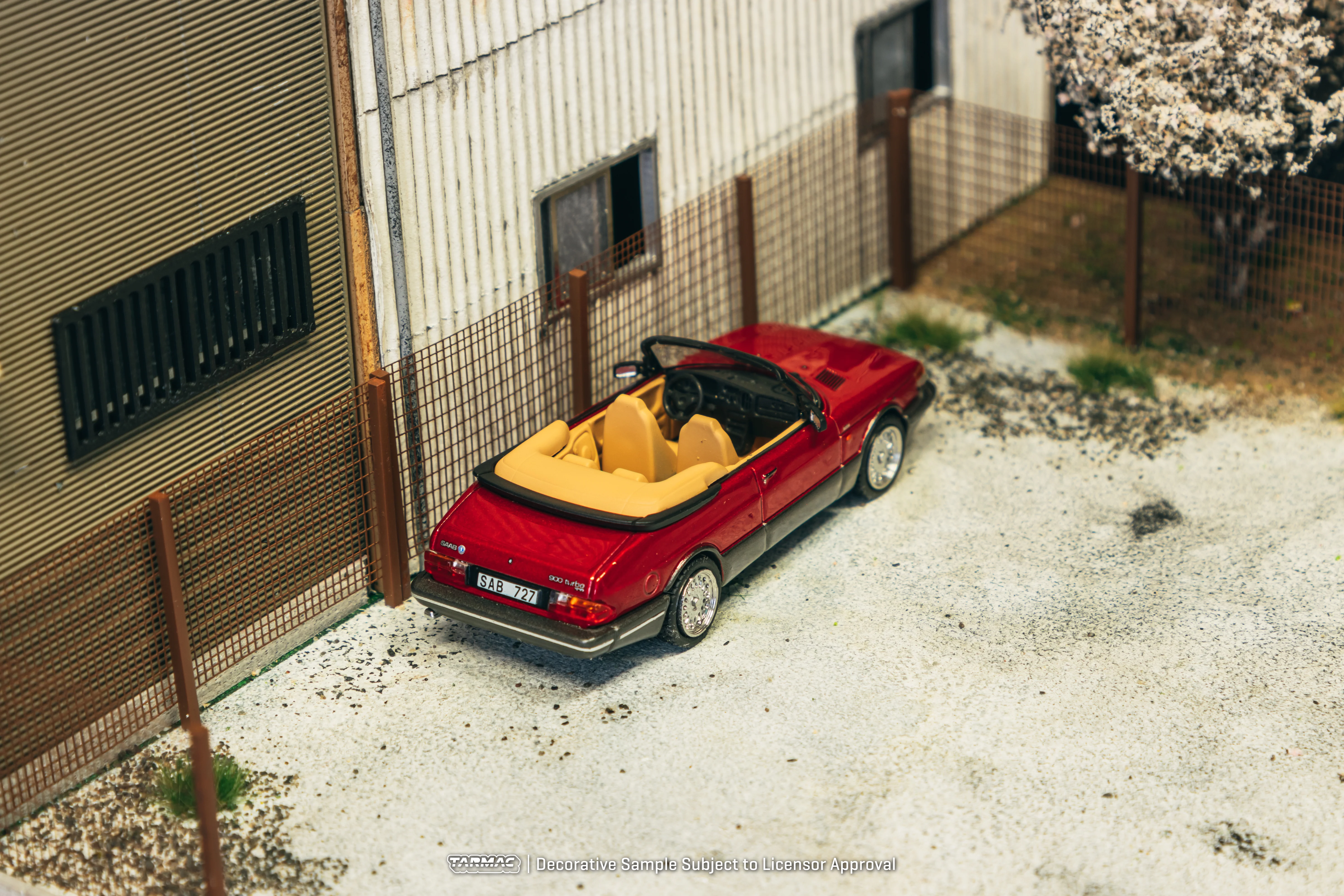TARMAC WORKS GLOBAL64 1/64 Saab 900 Turbo Convertible Red T64G-067-RE - Image 2