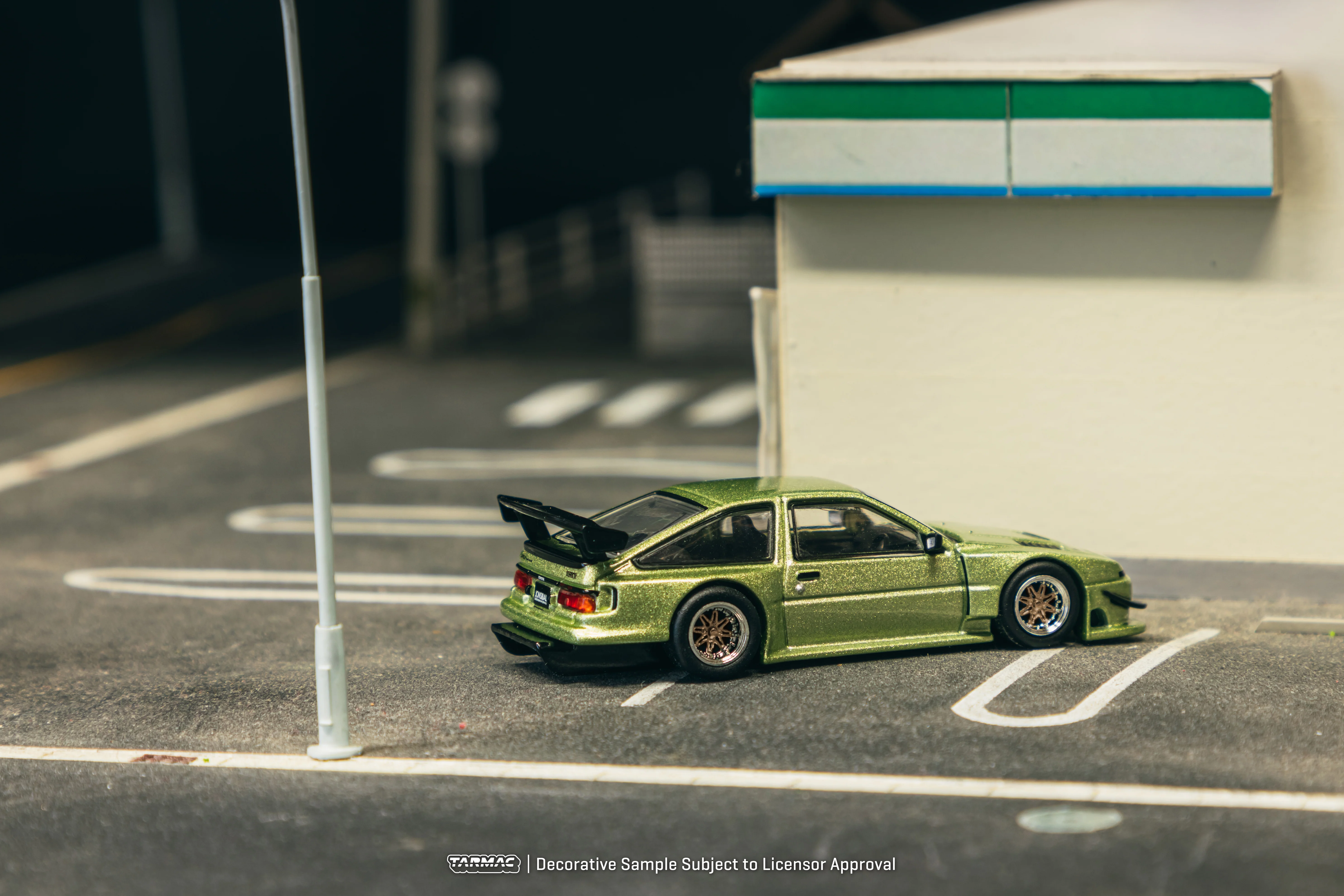 TARMAC WORKS GLOBAL64 1/64 Toyota Sprinter Trueno AE86 Widebody Green T64G-060-GR - Image 2