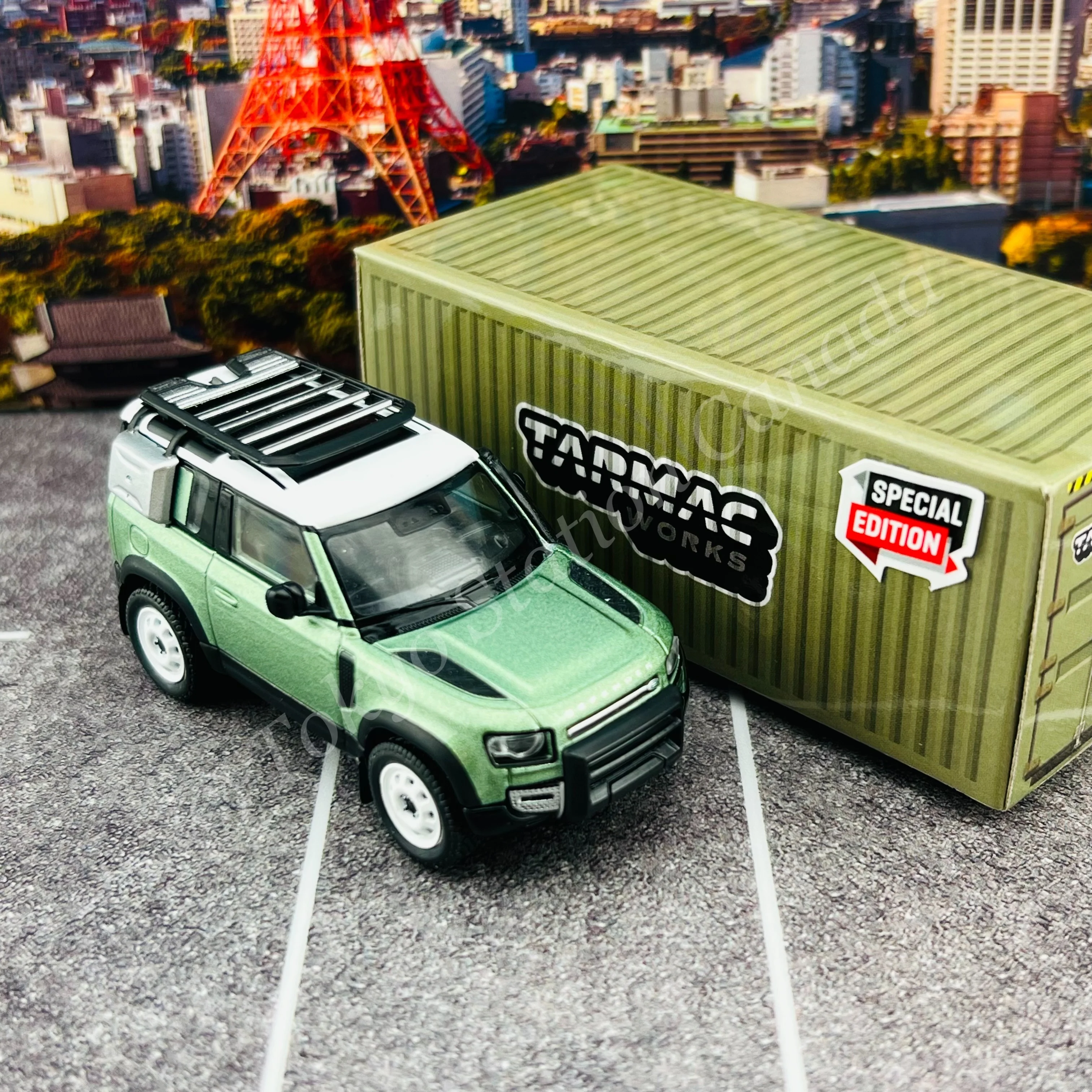 TARMAC WORKS GLOBAL64 Land Rover Defender 90 Green Metallic "2021 HK Toycar Salon Edition" T64G-019-GR - Image 6