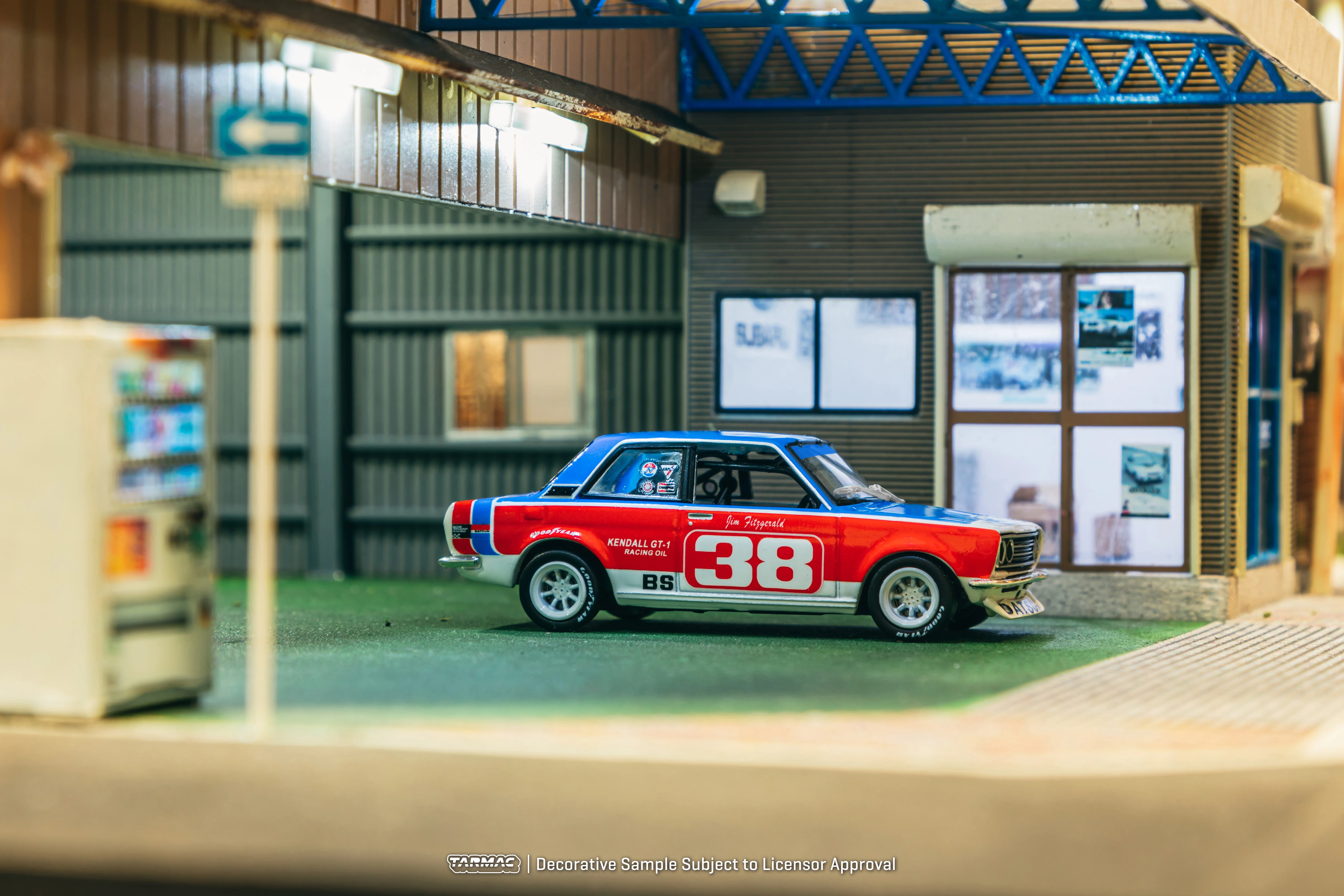 TARMAC WORKS HOBBY64 1/64 Datsun 510 SCCA National Championship 1973 Jim Fitzgerald T64-052-73SCCA38 - Image 2