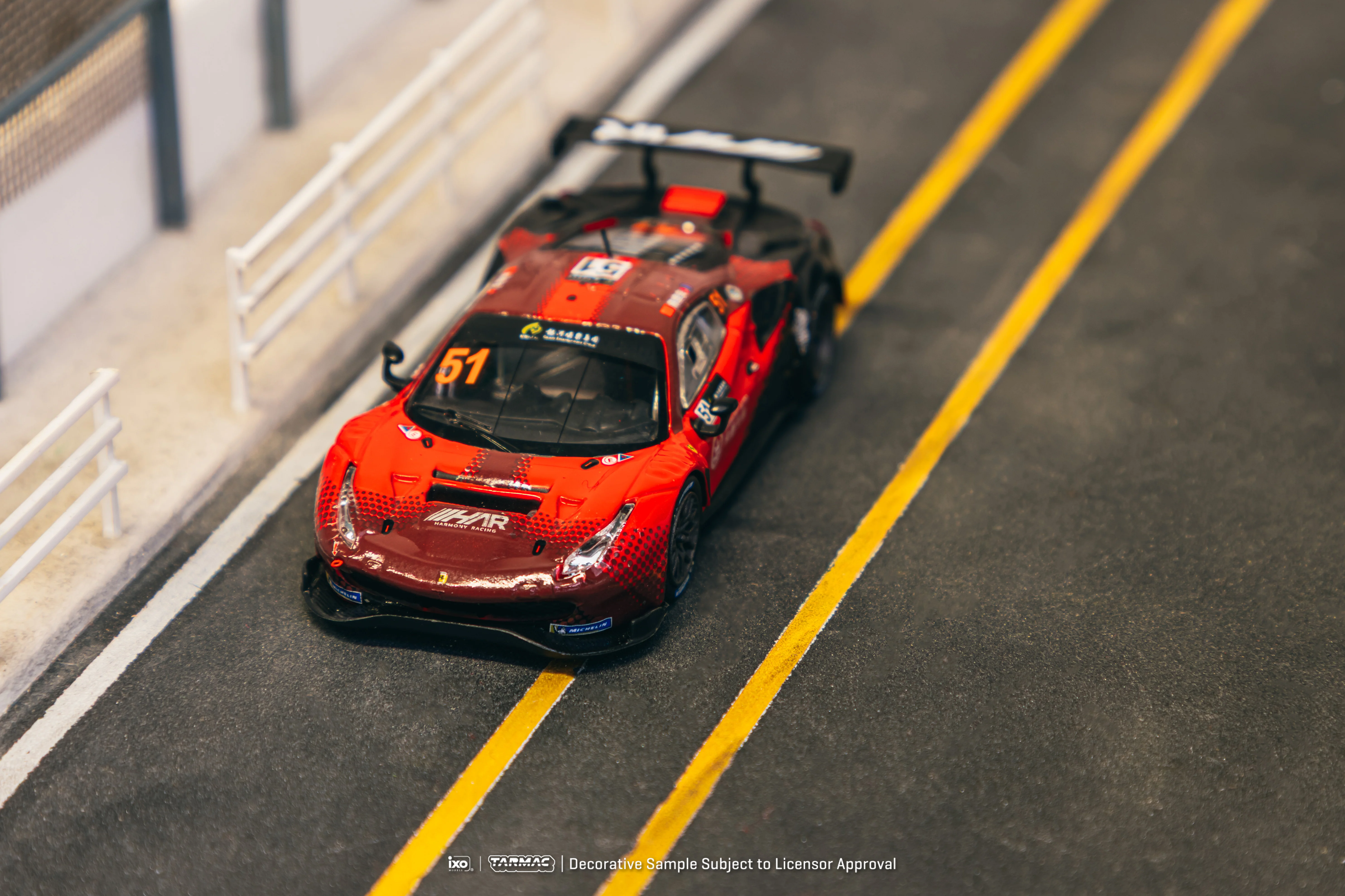 TARMAC WORKS HOBBY64 1/64 Ferrari 488 GT3 Macau GT Cup 2022 Harmony Racing Chen Weian T64-072-22MGP51 - Image 2