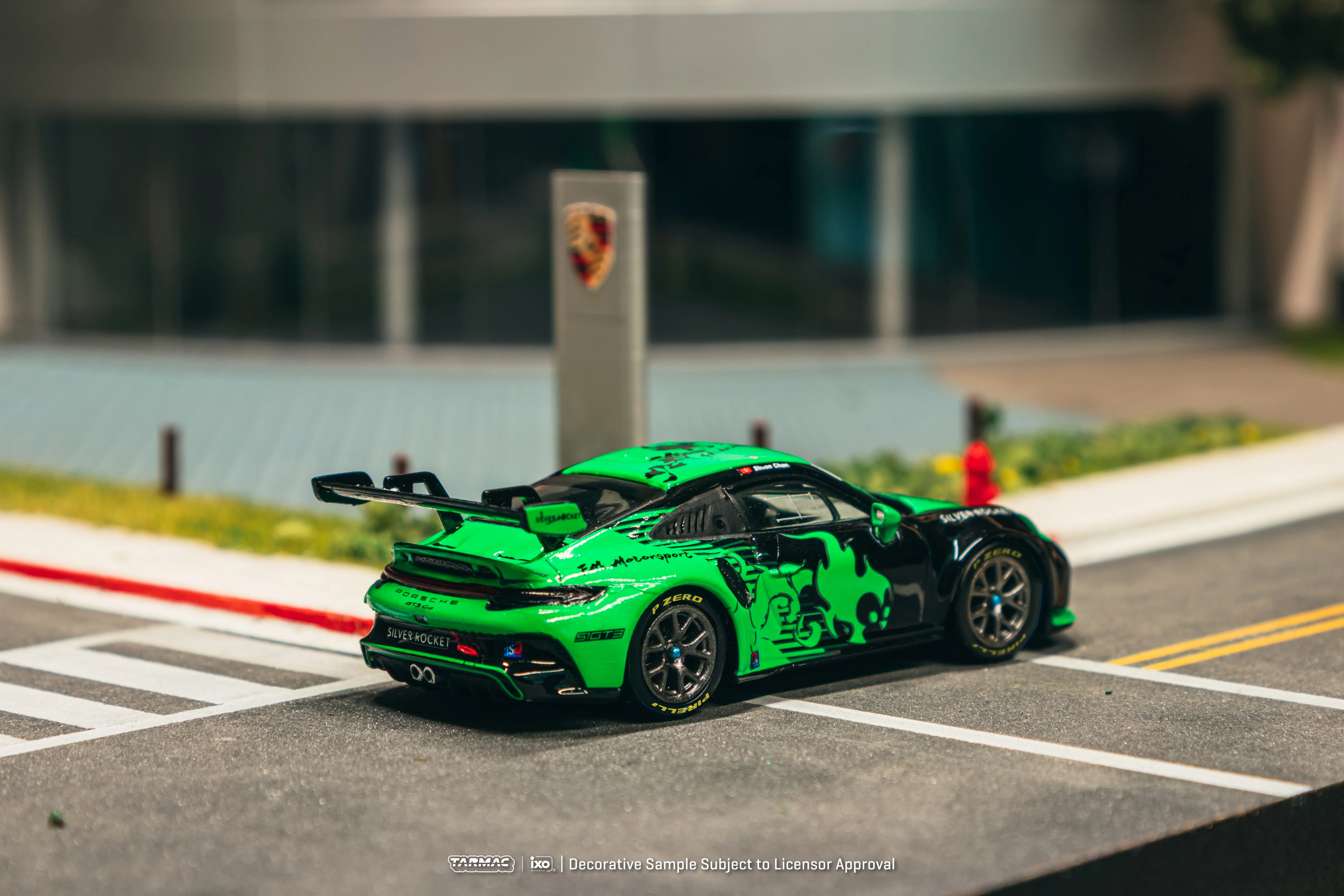 TARMAC WORKS HOBBY64 1/64 Porsche 911 GT3 Cup (992) Fire Monkey Motorsport T64-093-FMM - Image 2