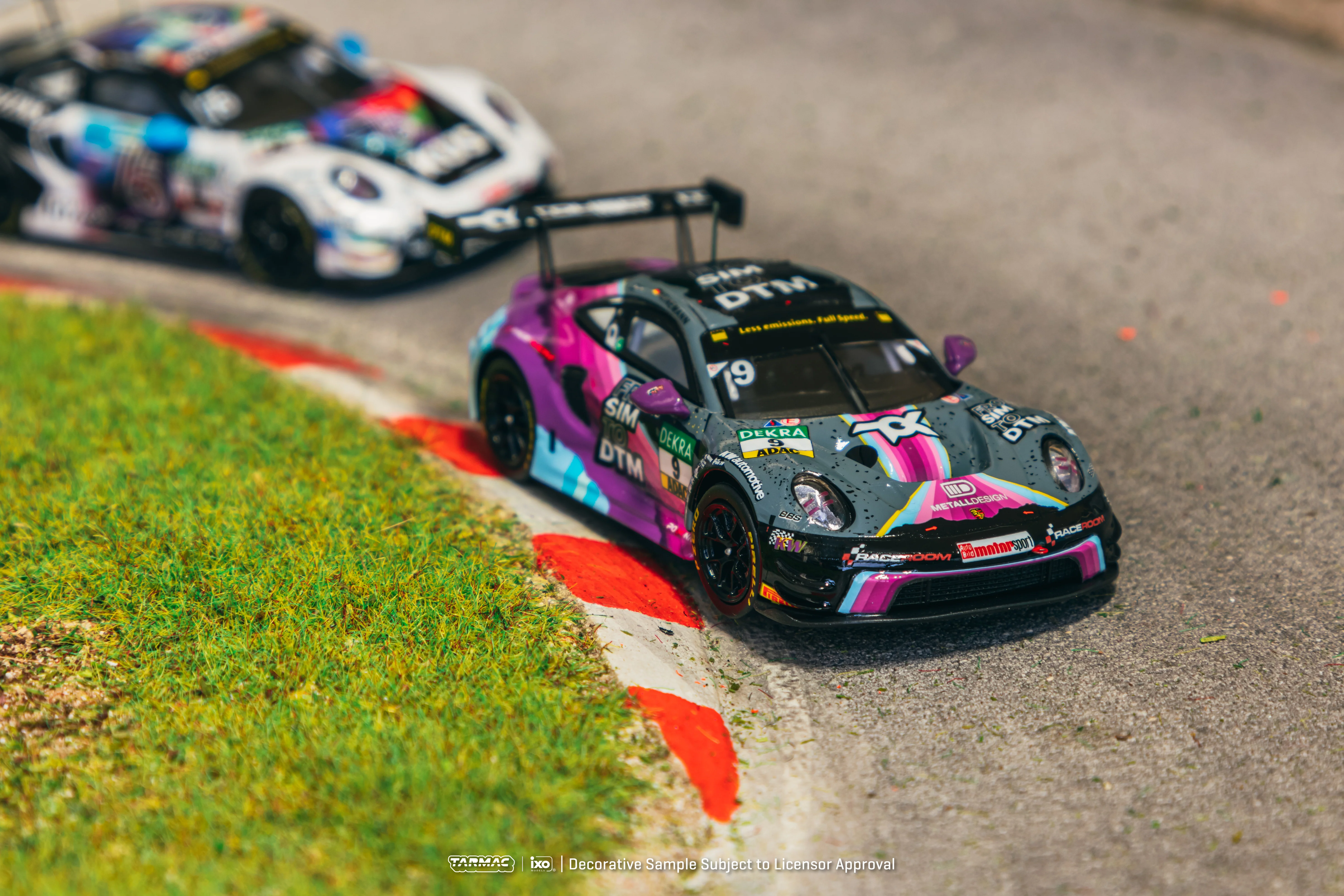 TARMAC WORKS HOBBY64 1/64 Porsche 911 GT3 R DTM 2023 Tim Heinemann T64-084-23DTM09 - Image 3
