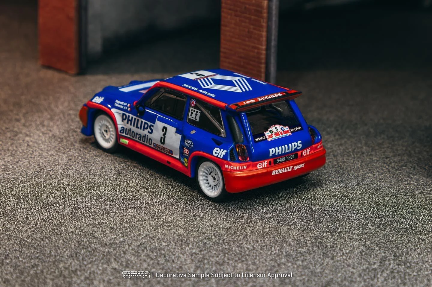 TARMAC WORKS HOBBY64 1/64 Renault 5 MAXI Turbo Tour de Corse - Rallye de France 1985 Winner Jean Ragnotti / Pierre Thimonier T64-TL061-85TDC03 - Image 3