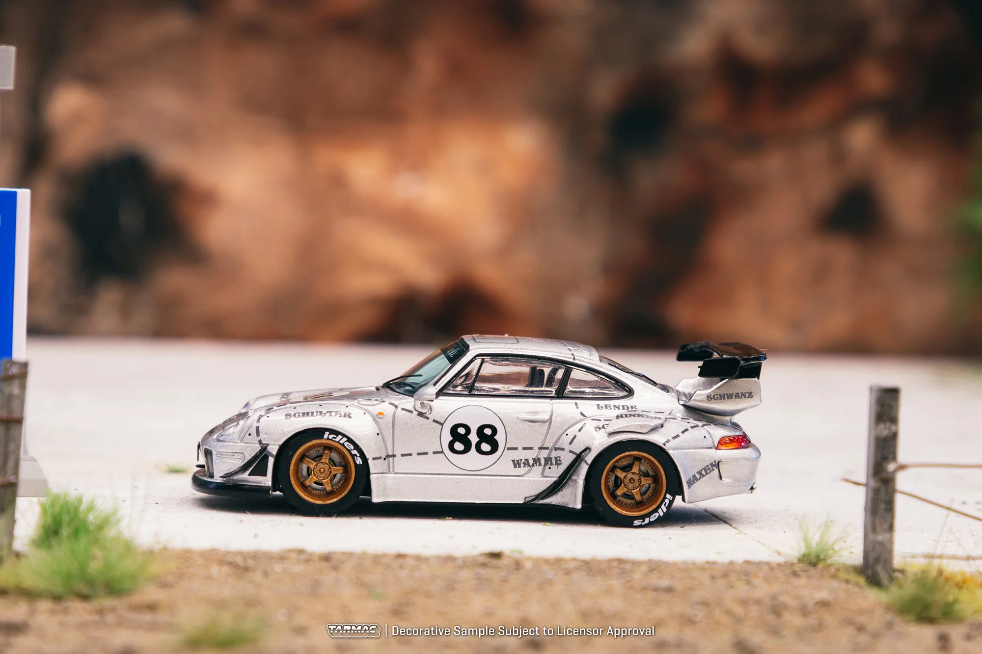 TARMAC WORKS HOBBY64 1/64 RWB 993 Silver Phantom Special Edition T64-017-JC - Image 9