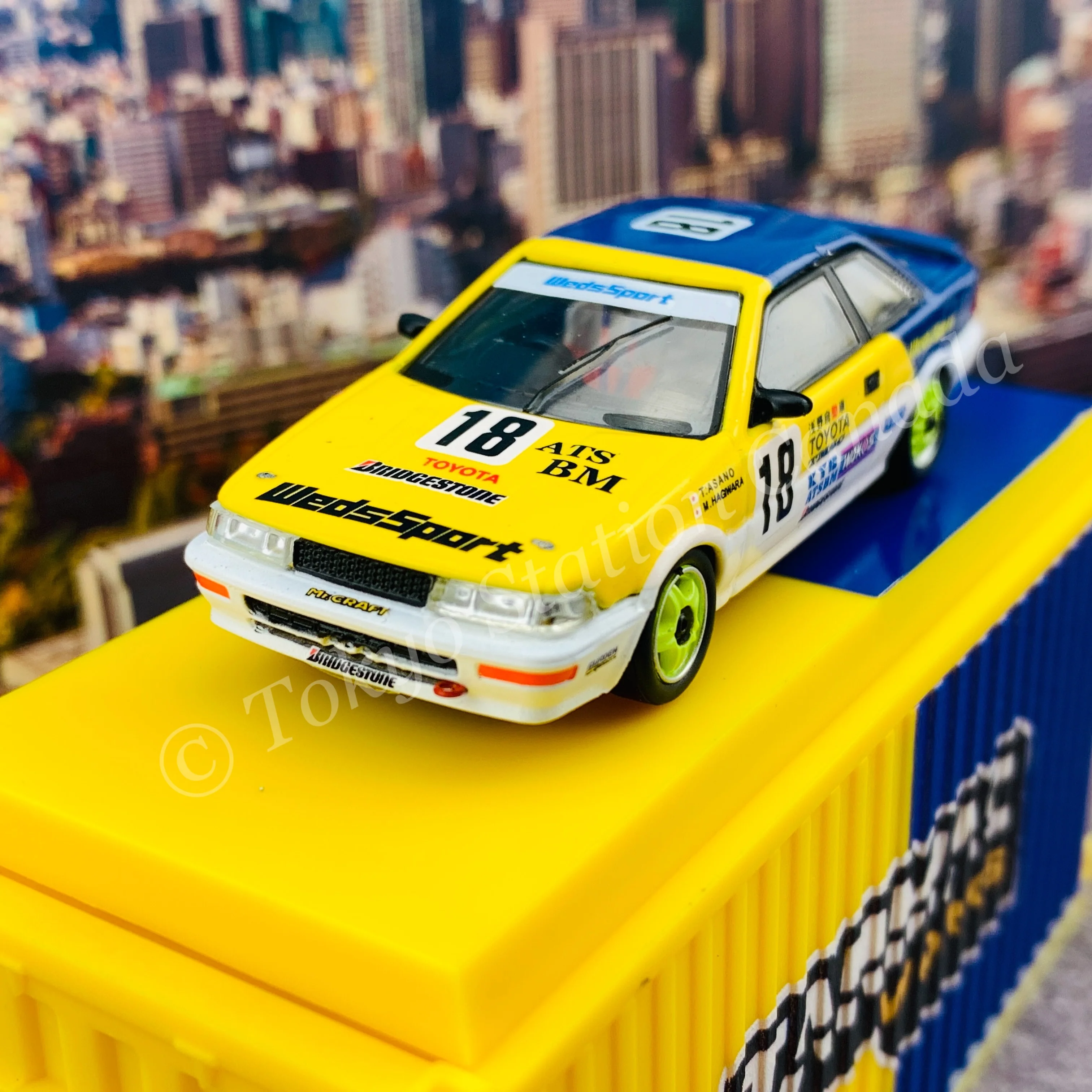 TARMAC WORKS HOBBY64 1/64 Toyota Corolla Levin AE92 JTCC 1993 浅野武夫/萩原誠 With Container *Limited to 1248pcs* T64-036-93JTC18 - Image 2
