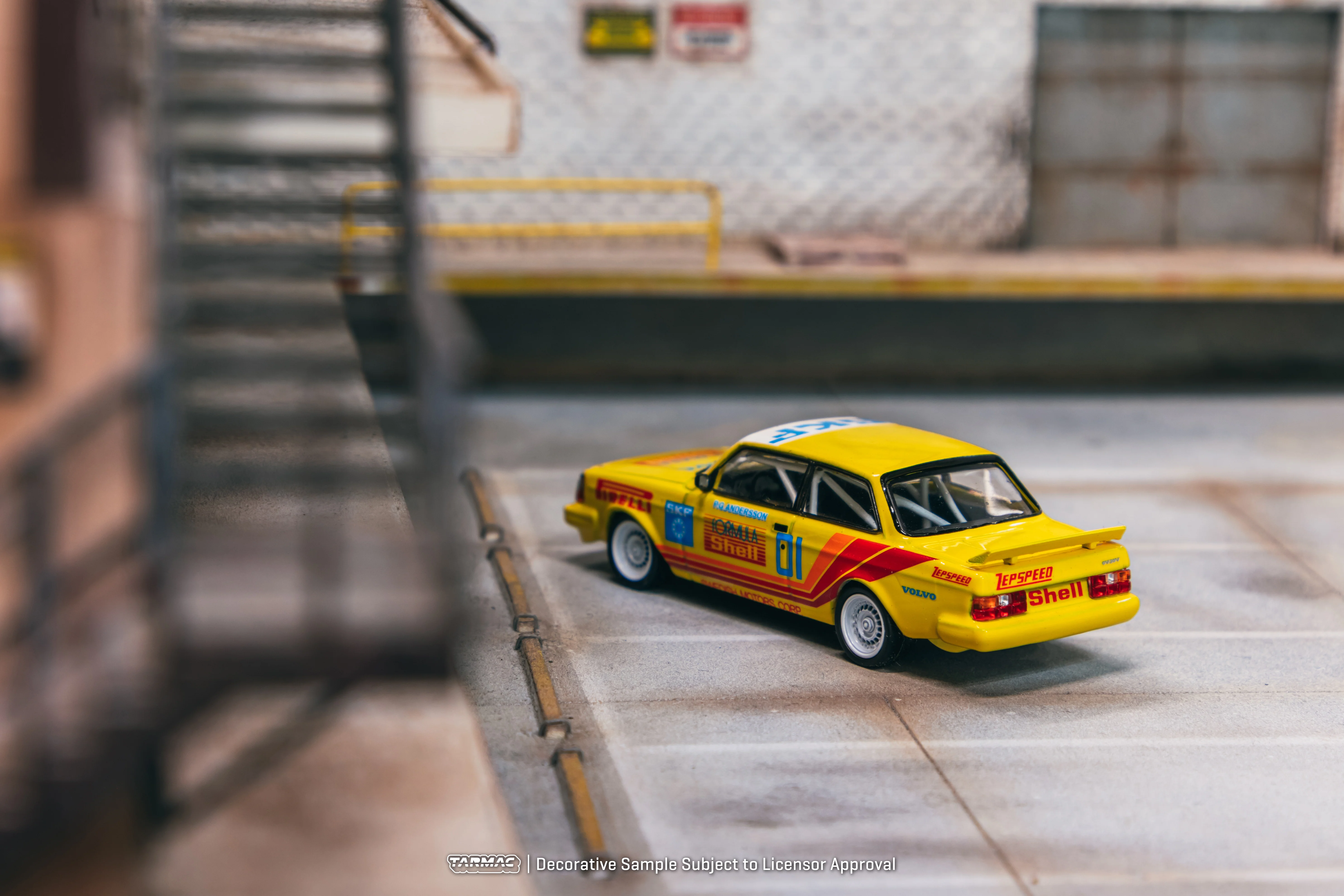 TARMAC WORKS HOBBY64 1/64 Volvo 240 Turbo Thai Group A Championship Bira Circuit Pattaya Winner 1988  Per-Gunnar Andersson T64-050-88THA01 - Image 2