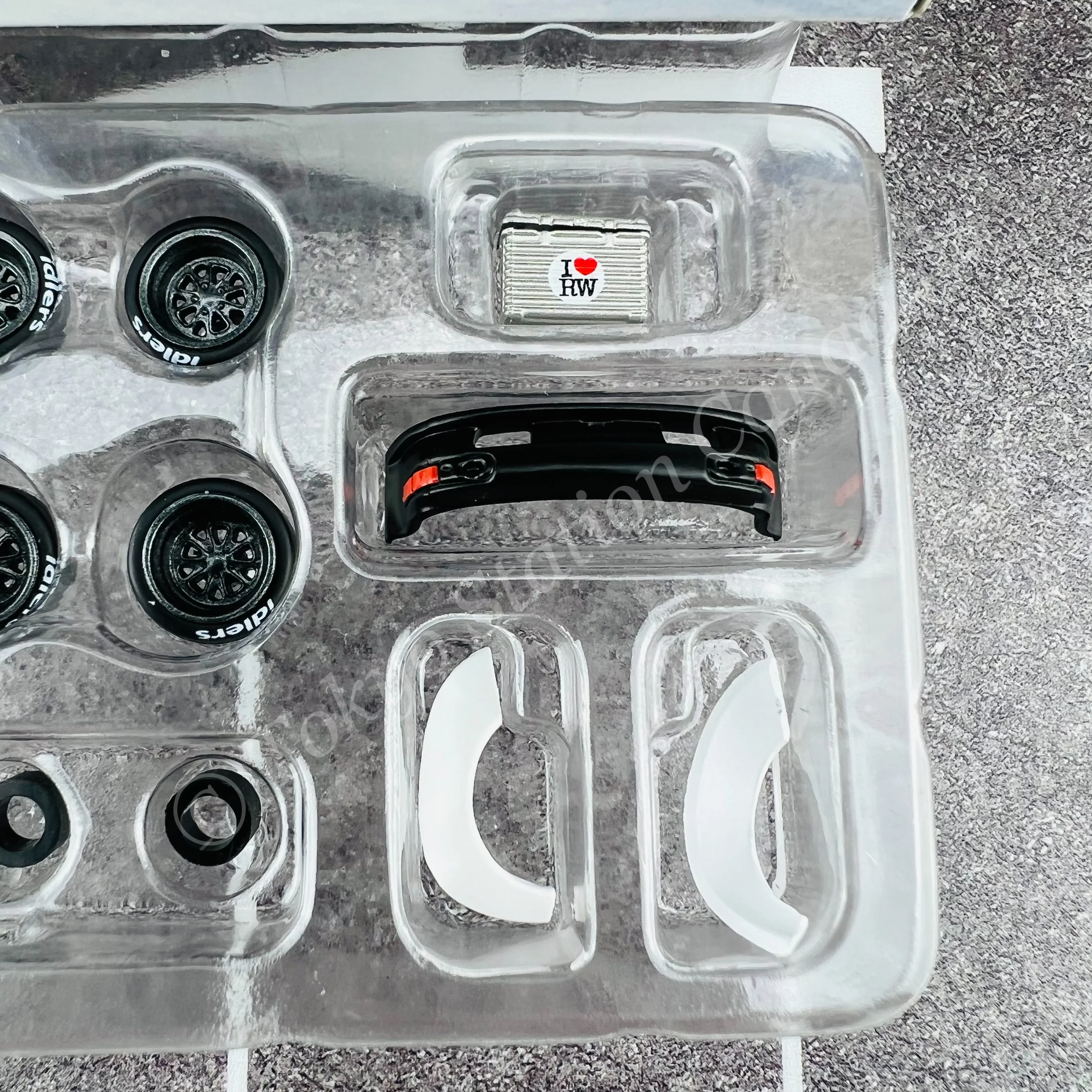 TARMAC WORKS PARTS64 1/64 Fifteen52 Outlaw 001 - Designed for RWB Models Black T64W-007-BK - Image 2