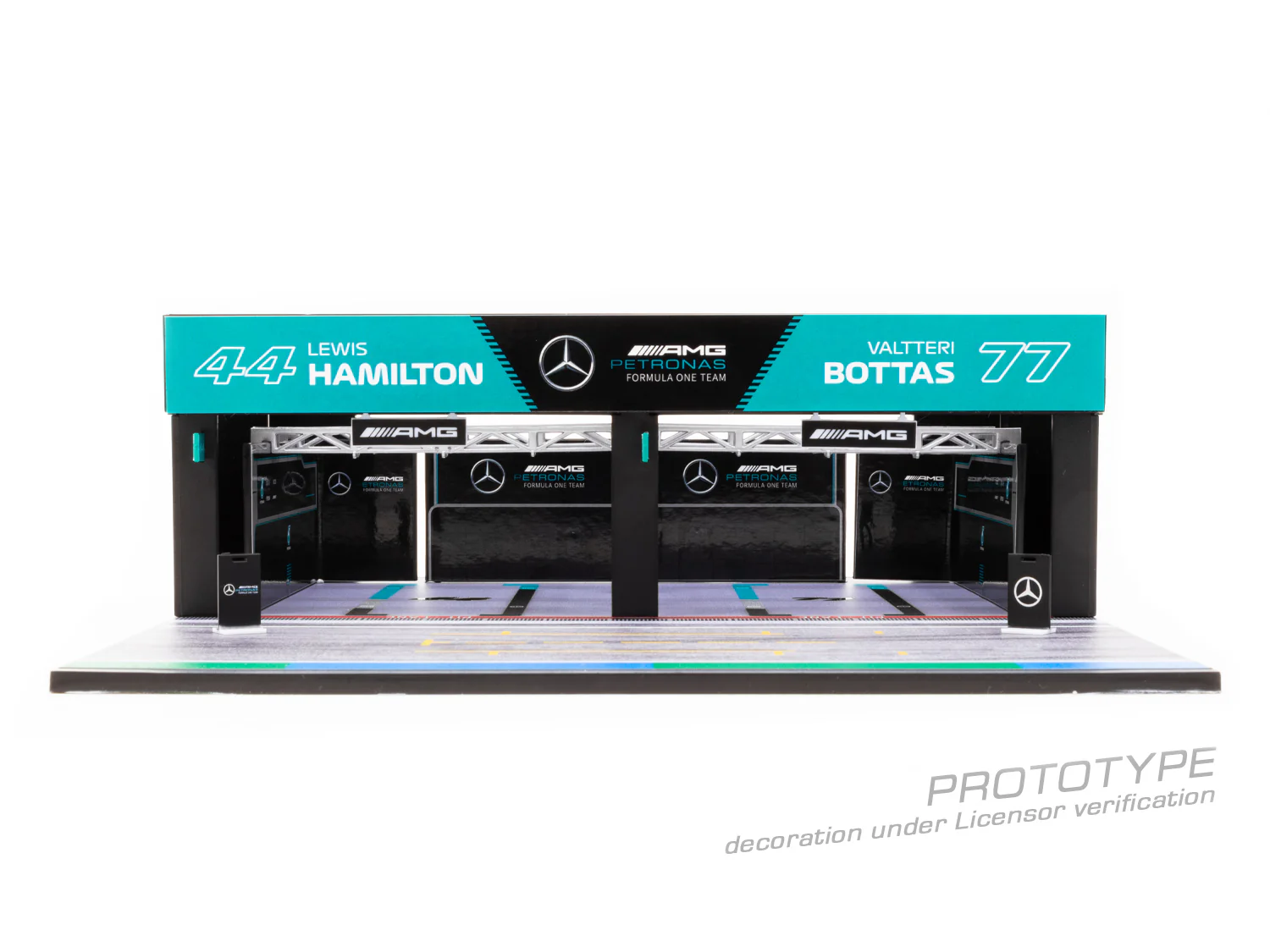 TARMAC WORKS PARTS64 1/64 Pit Garage Diorama Mercedes-AMG Petronas Formula One Team  (No model car included) T64D-001-AMG - Image 3