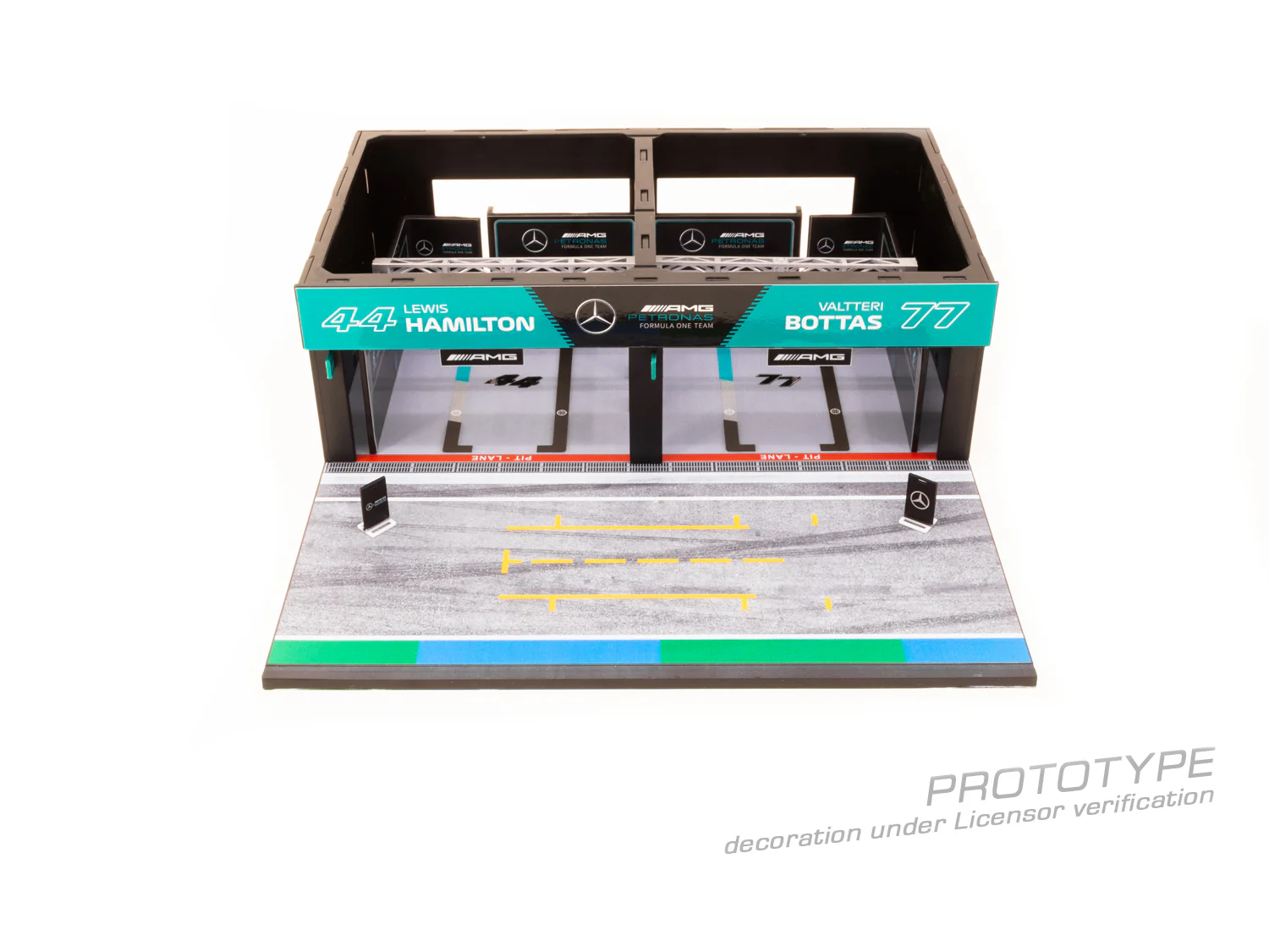 TARMAC WORKS PARTS64 1/64 Pit Garage Diorama Mercedes-AMG Petronas Formula One Team  (No model car included) T64D-001-AMG - Image 6