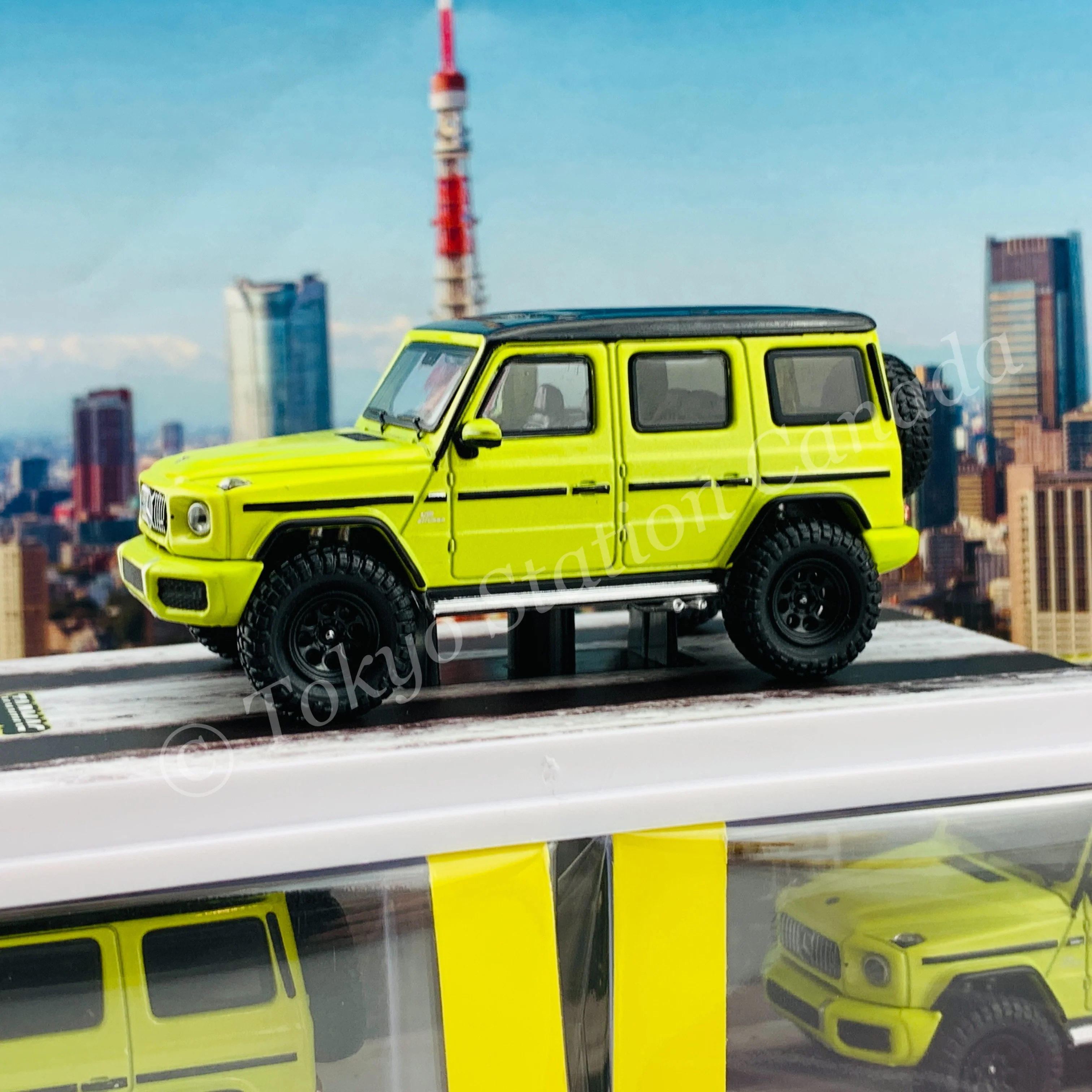 TARMAC WORKS ROAD64  1/64 Mercedes-AMG G63 Electric Beam/Yellow - WebStore Special Edition T64R-040-YE - Image 3