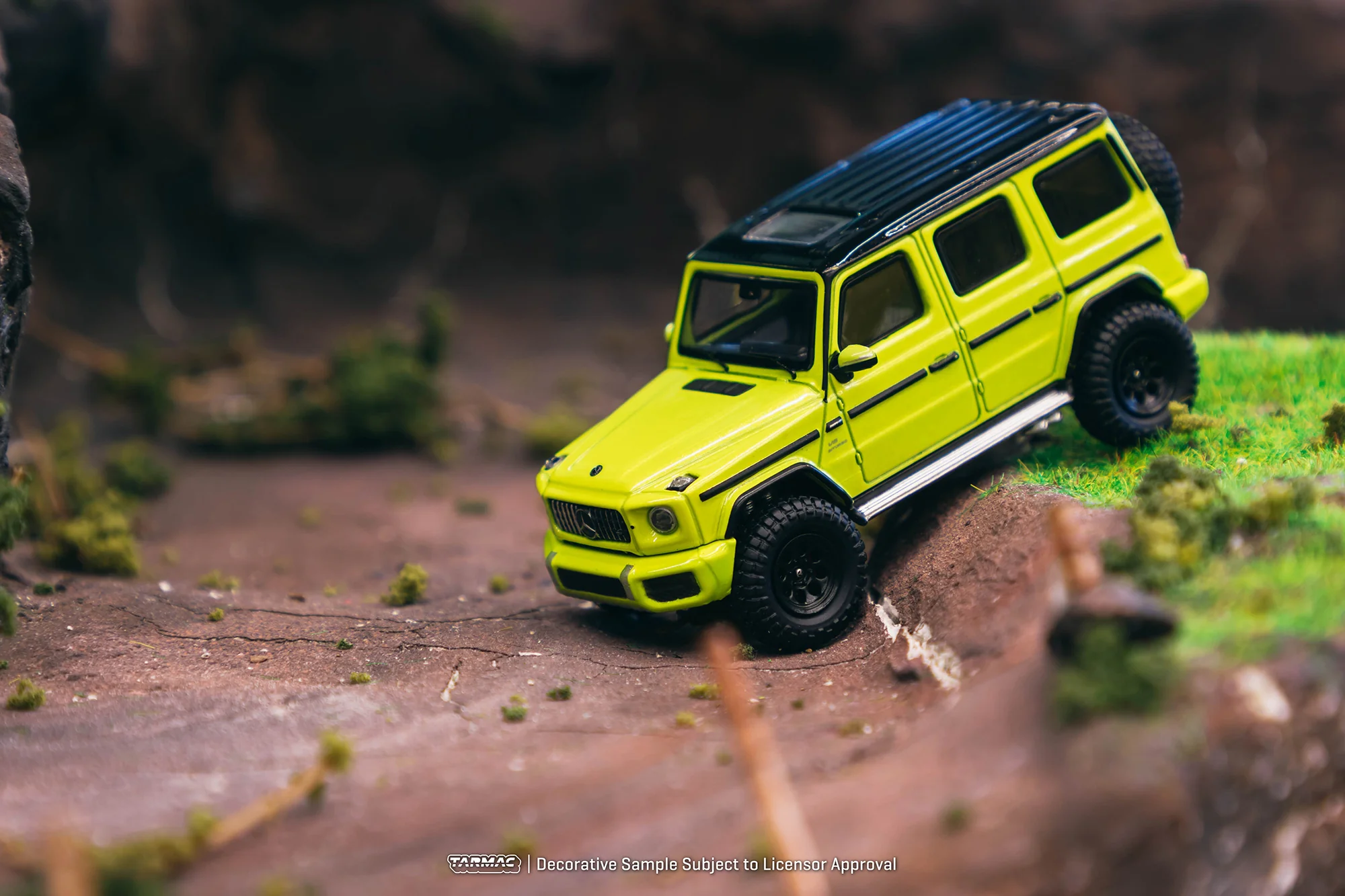 TARMAC WORKS ROAD64  1/64 Mercedes-AMG G63 Electric Beam/Yellow - WebStore Special Edition T64R-040-YE - Image 7