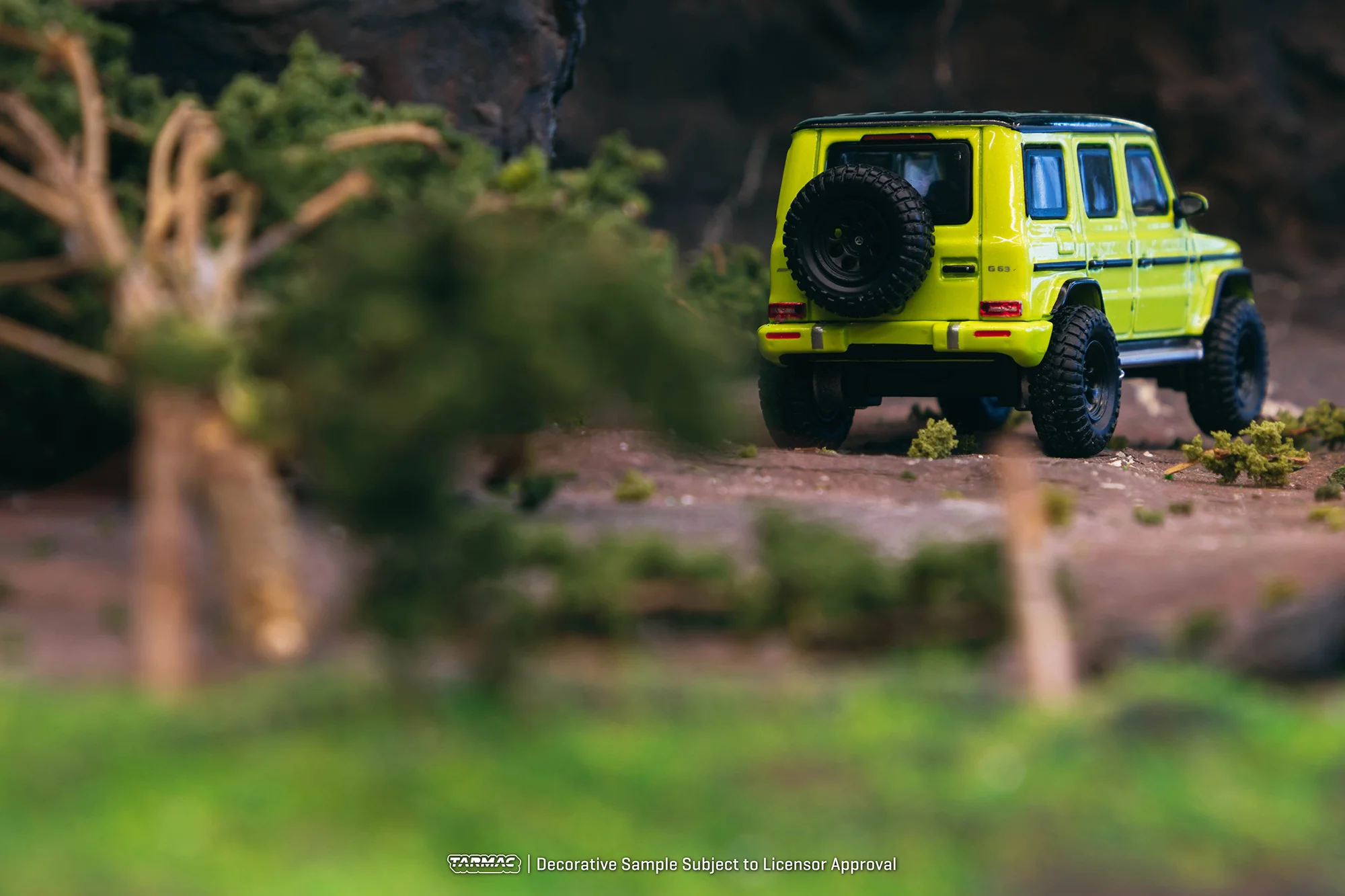 TARMAC WORKS ROAD64  1/64 Mercedes-AMG G63 Electric Beam/Yellow - WebStore Special Edition T64R-040-YE - Image 9
