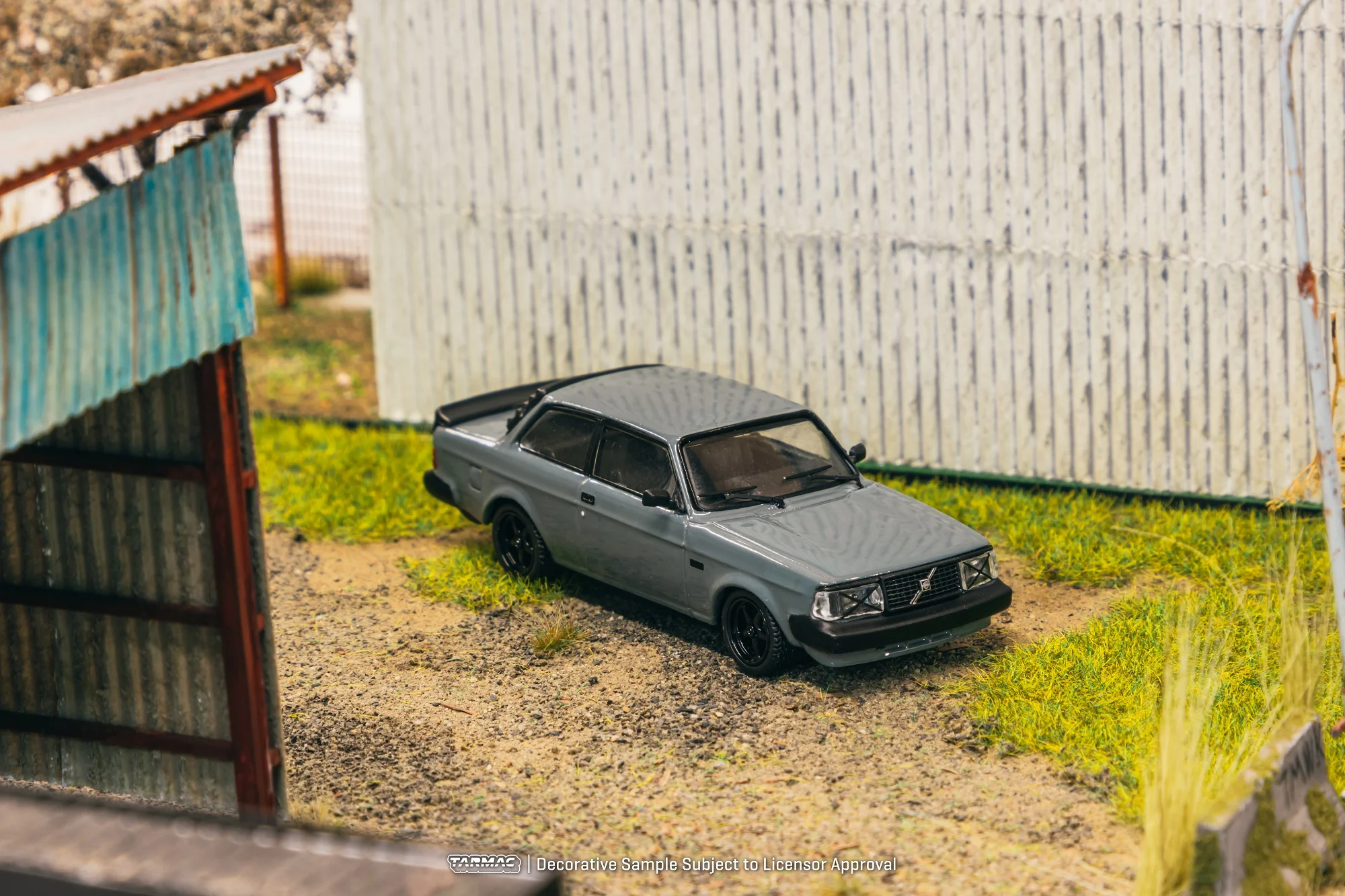PREORDER TARMAC WORKS ROAD64 1/64 Volvo 242 Custom Grey T64R-050-GRY (Approx. Release Date : DECEMBER 2024 subject to manufacturer's final decision) - Image 3