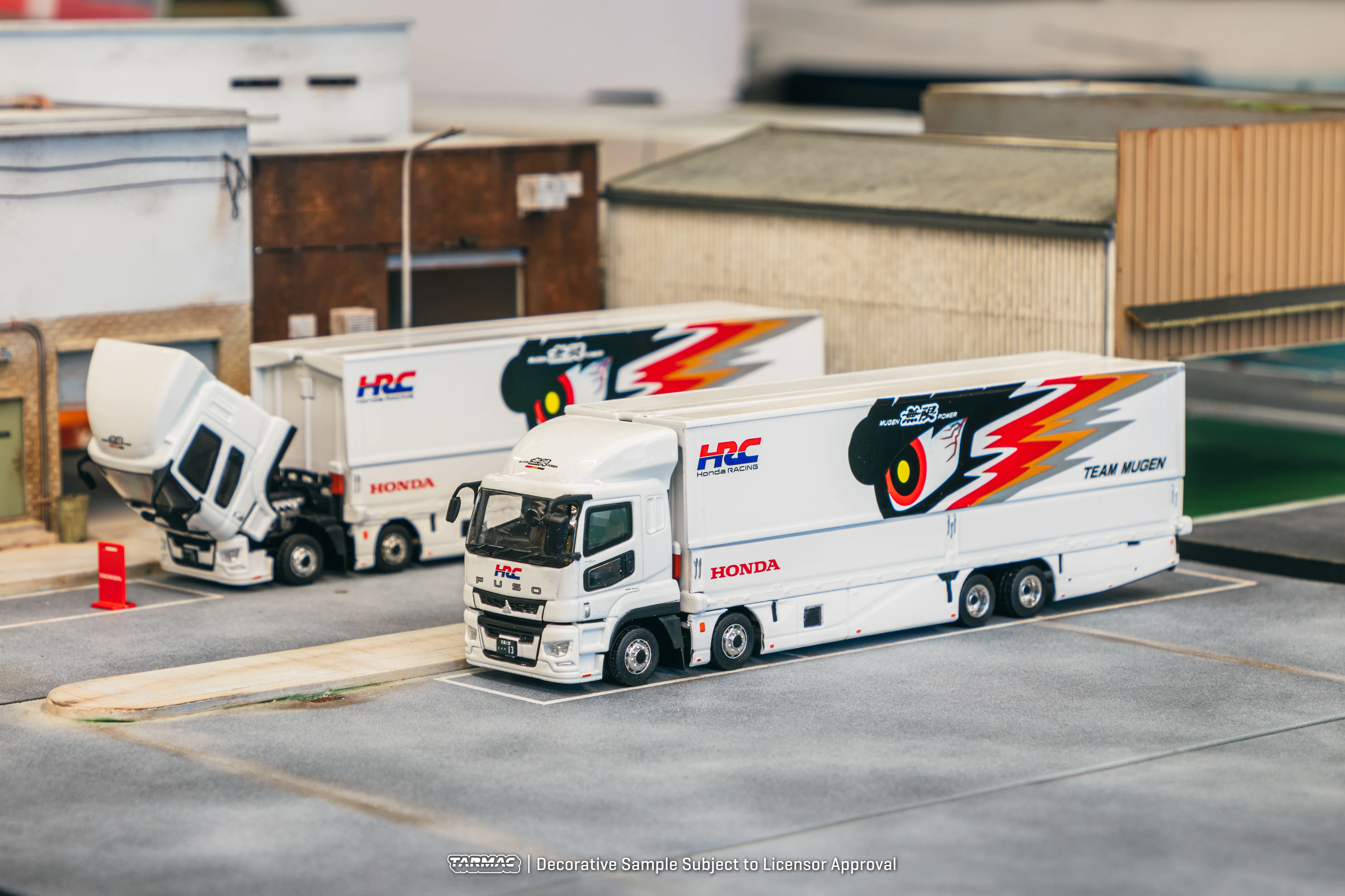 TARMAC WORKS TRUCK64 1/64 Mitsubishi Fuso Super Great TEAM MUGEN T64T-TL001-MU - Image 3