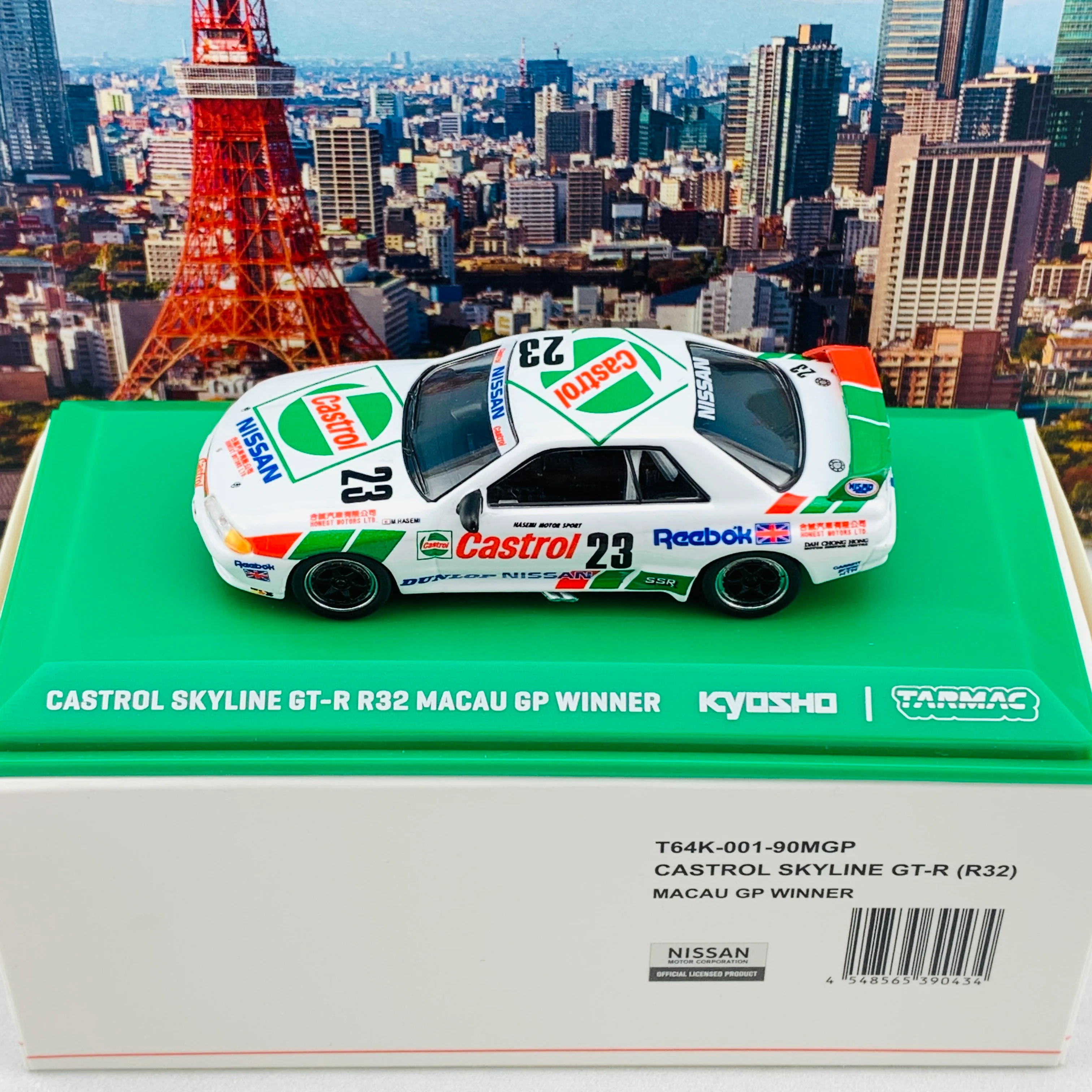 Tarmac Works x Kyosho Collaboration Model 1/64 Nissan Skyline GTR R32 Macau Guia Race 1990 Winner Masahiro Hasemi T64K-001-90MGP - Image 4