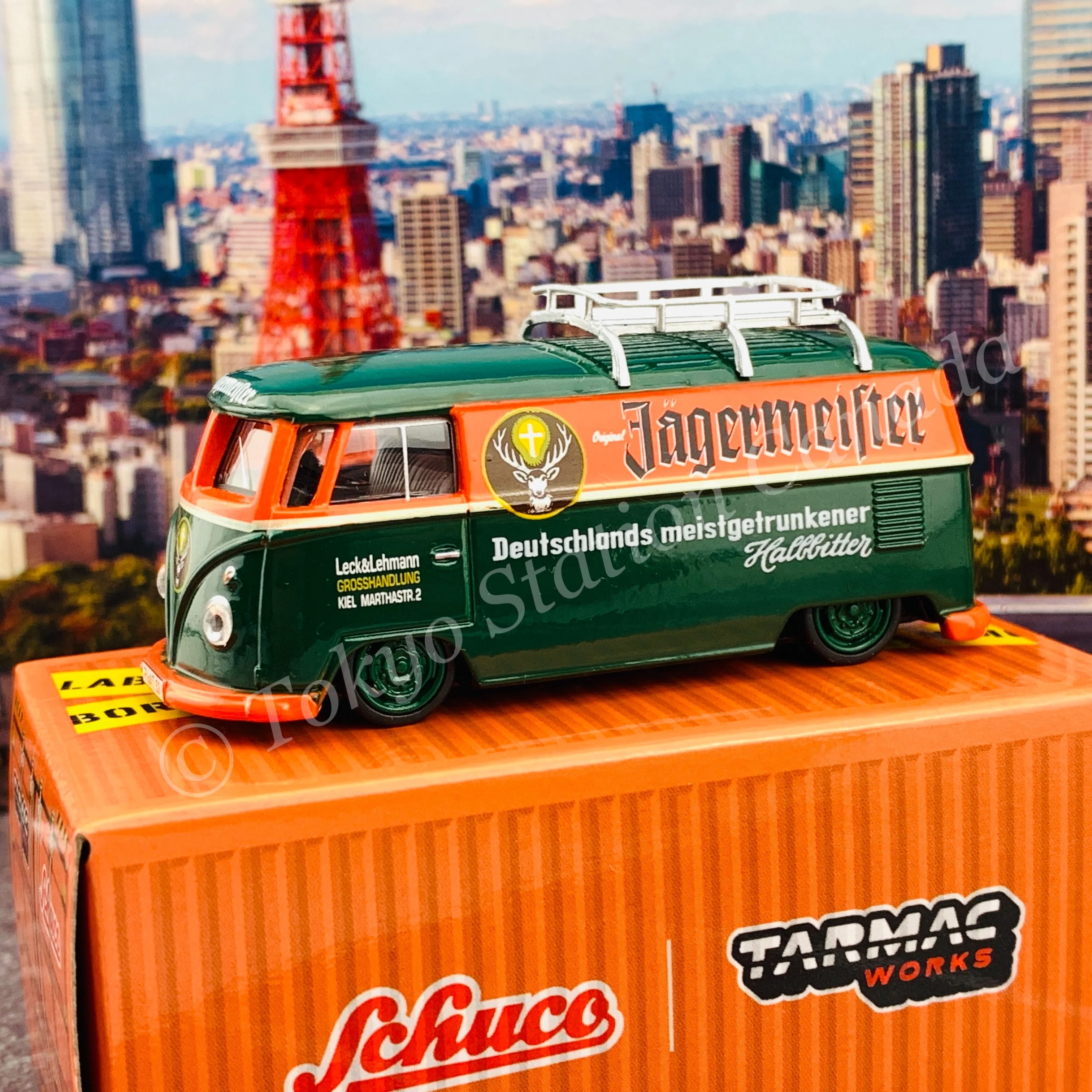 Tarmac Works x Schuco COLLAB64 1/64 Volkswagen T1 Panel Van Jagermeister Low Ride Height with Roof Rack T64S-005-JAG - Image 4