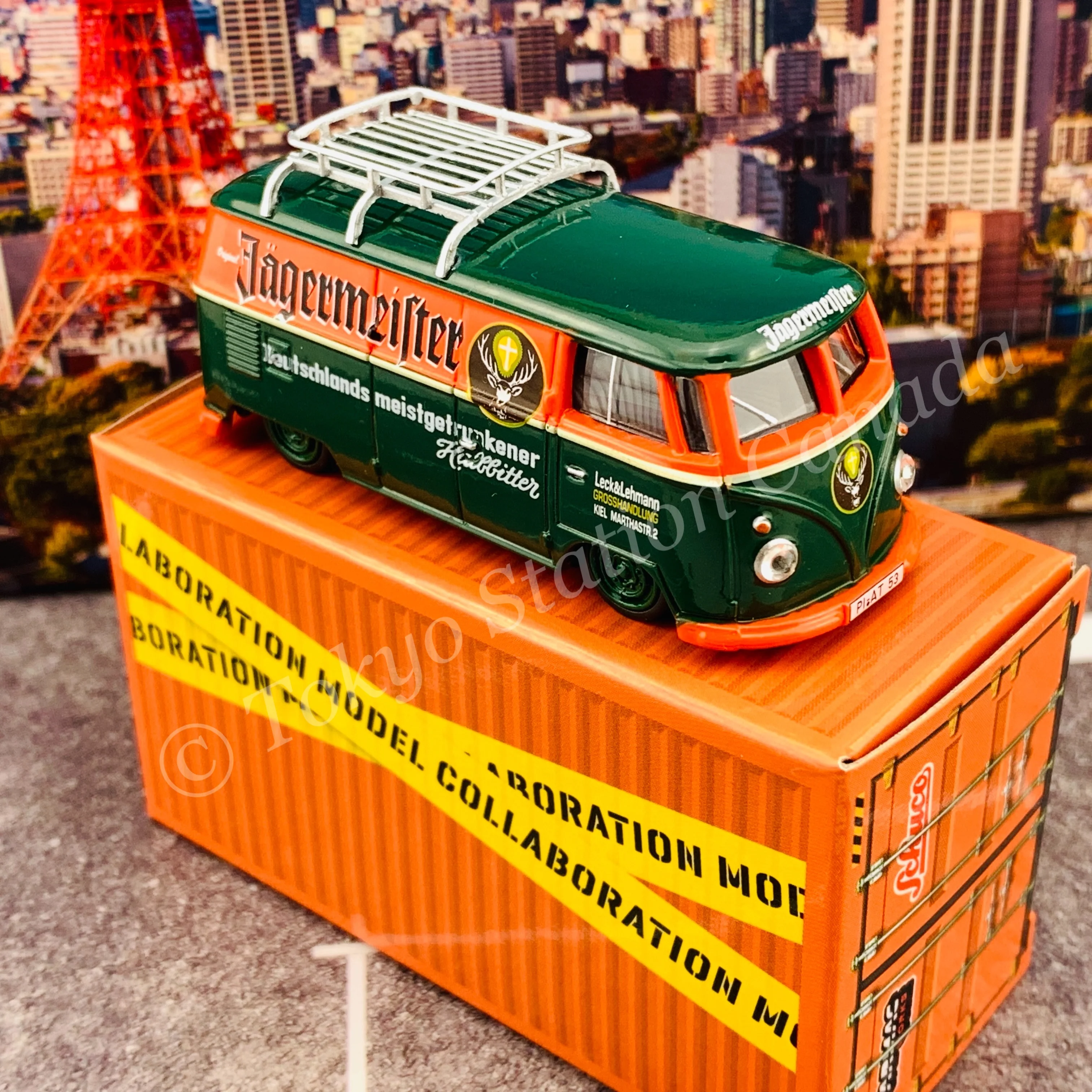 Tarmac Works x Schuco COLLAB64 1/64 Volkswagen T1 Panel Van Jagermeister Low Ride Height with Roof Rack T64S-005-JAG - Image 6