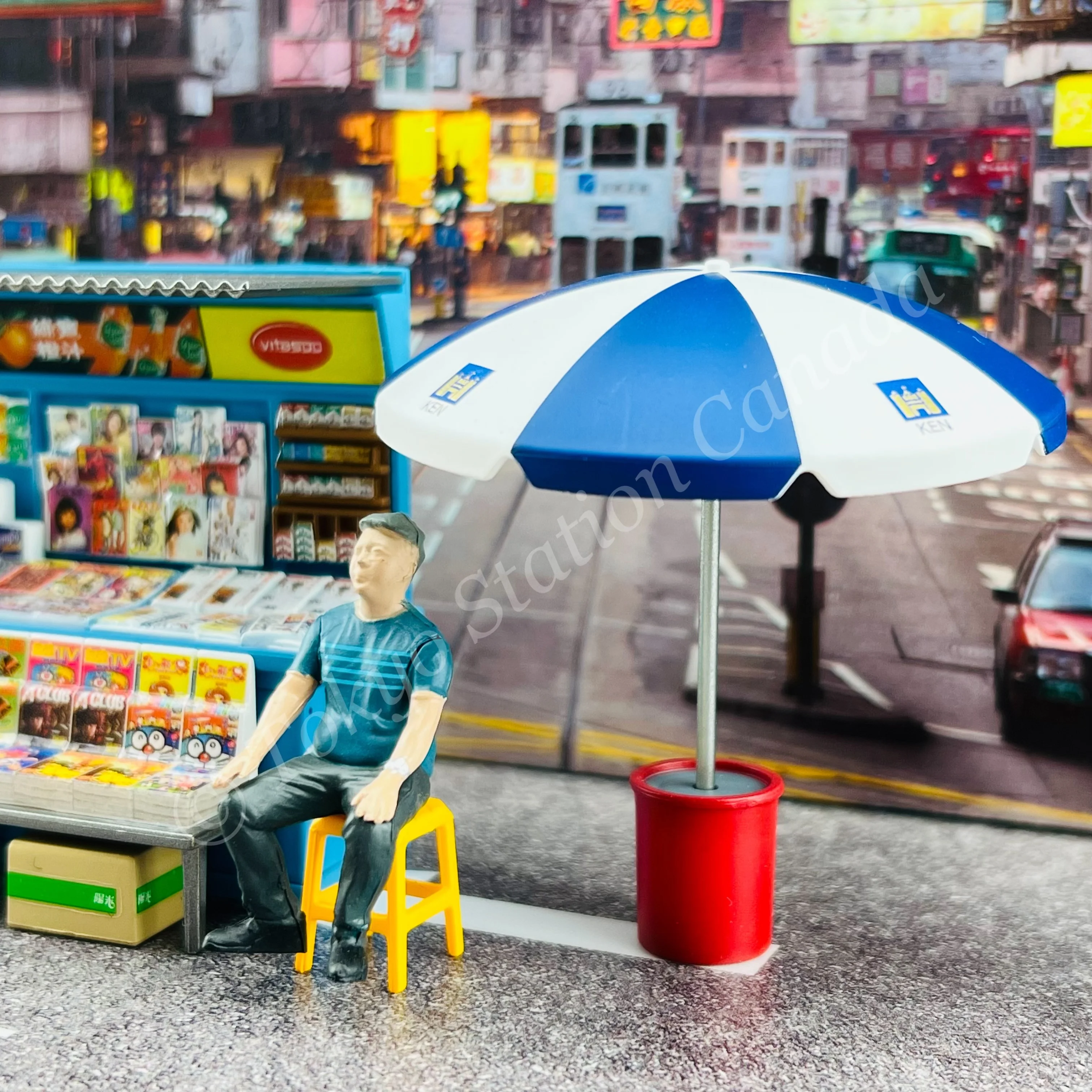 TINY 微影 1/35 Newsstand (with figure) 報紙檔 (連人仔) ATC35029 - Image 5