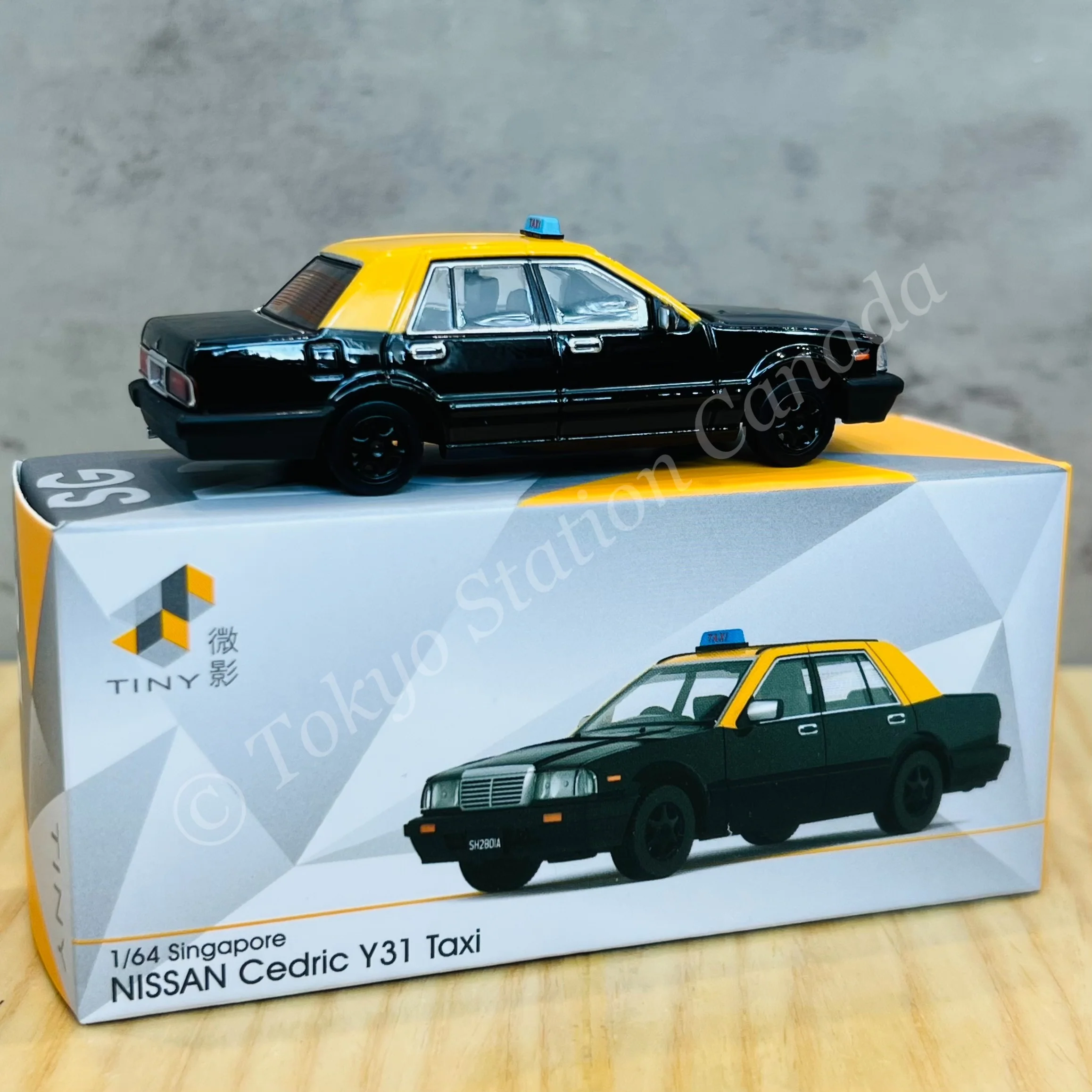 TINY 微影 1/64 Tiny City SG25 Nissan Cedric Y31 Taxi (Black & Yellow) ATCSG64053 - Image 2
