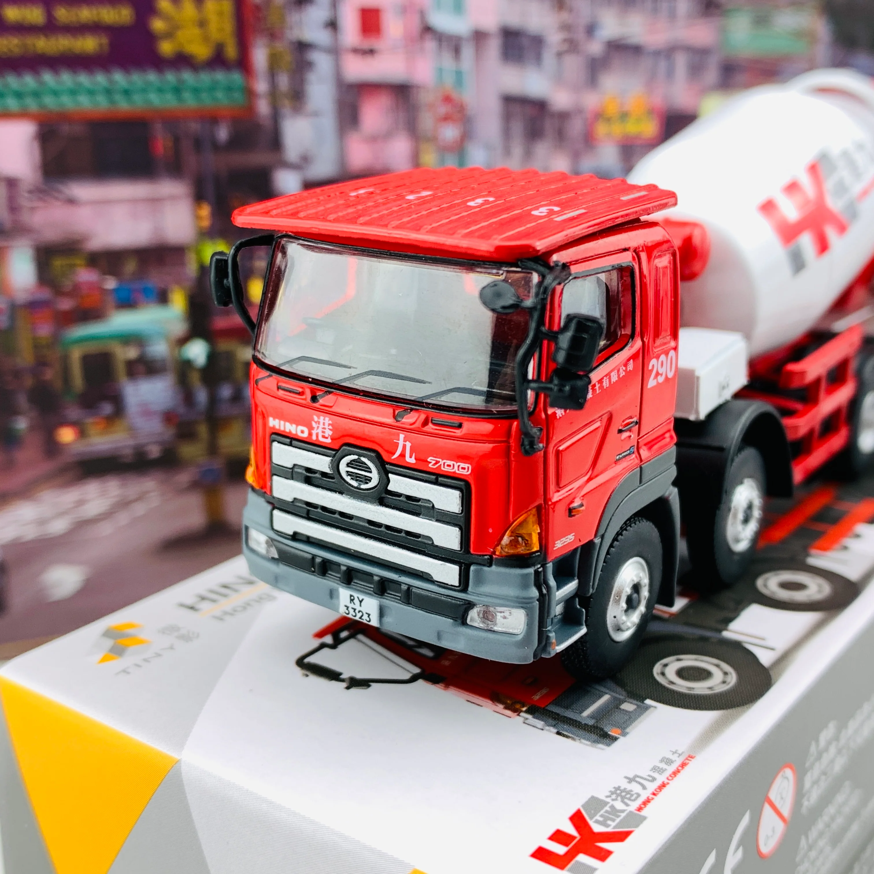 Tiny 微影 181 HINO 700 Concrete Mixer Truck 日野700 田螺車 ATC64568 - Image 4