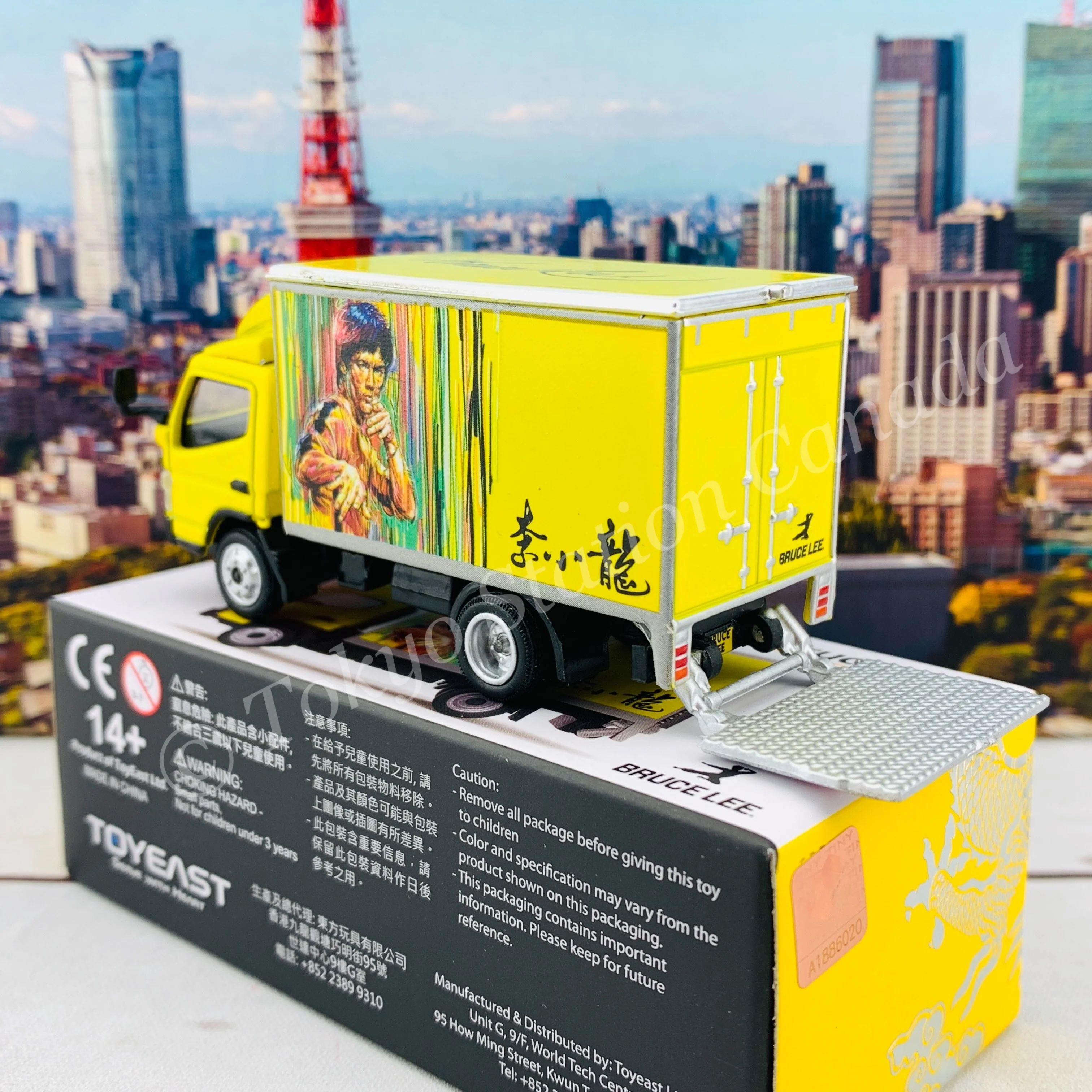 Tiny 微影 151 Mitsubishi Fuso Canter Bruce Lee 李小龍  ATC65076 - Image 6