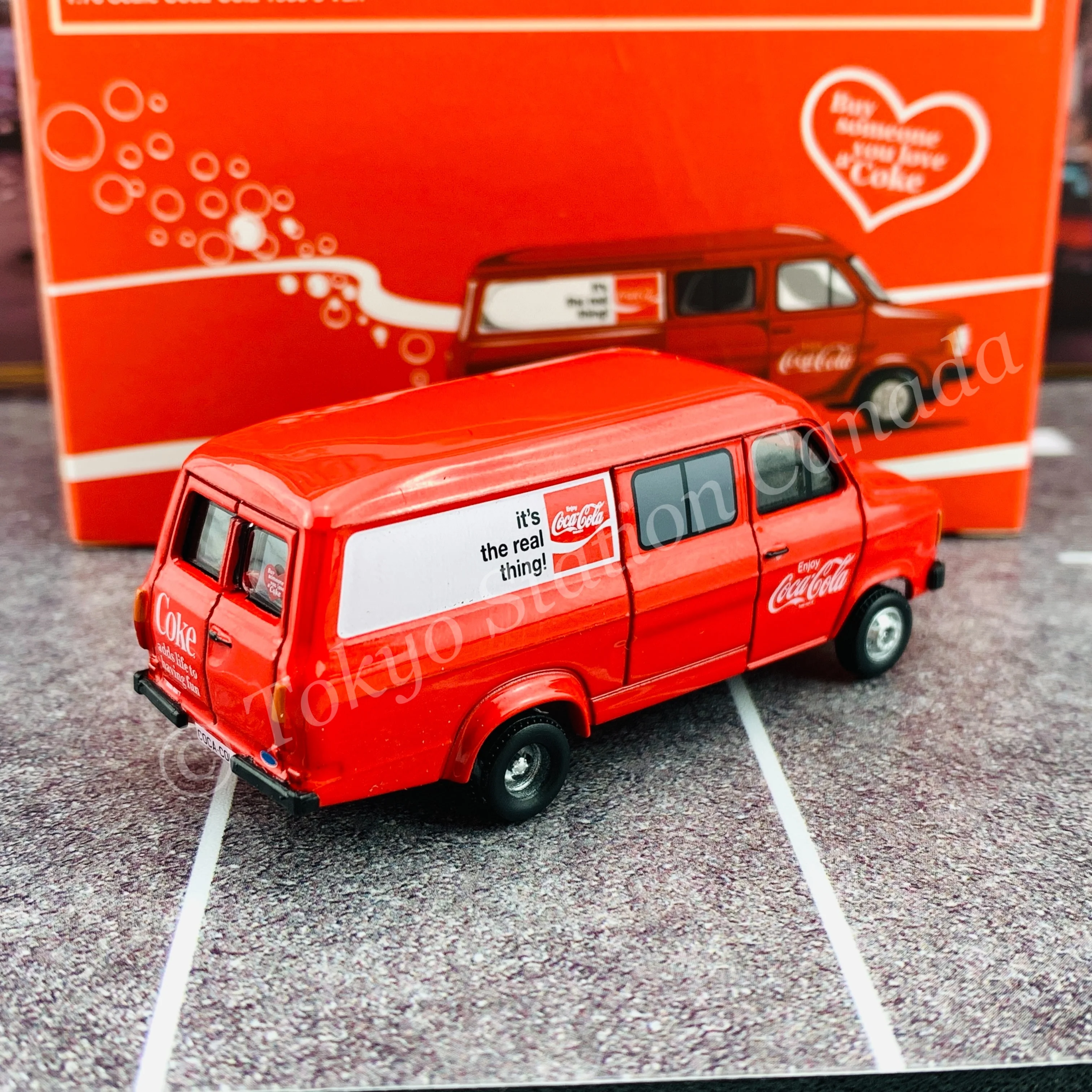 TINY 微影 Coca-Cola 1980's Van (Buy someone you love a COKE) 大頭福 可口可樂 COKE008 - Image 3