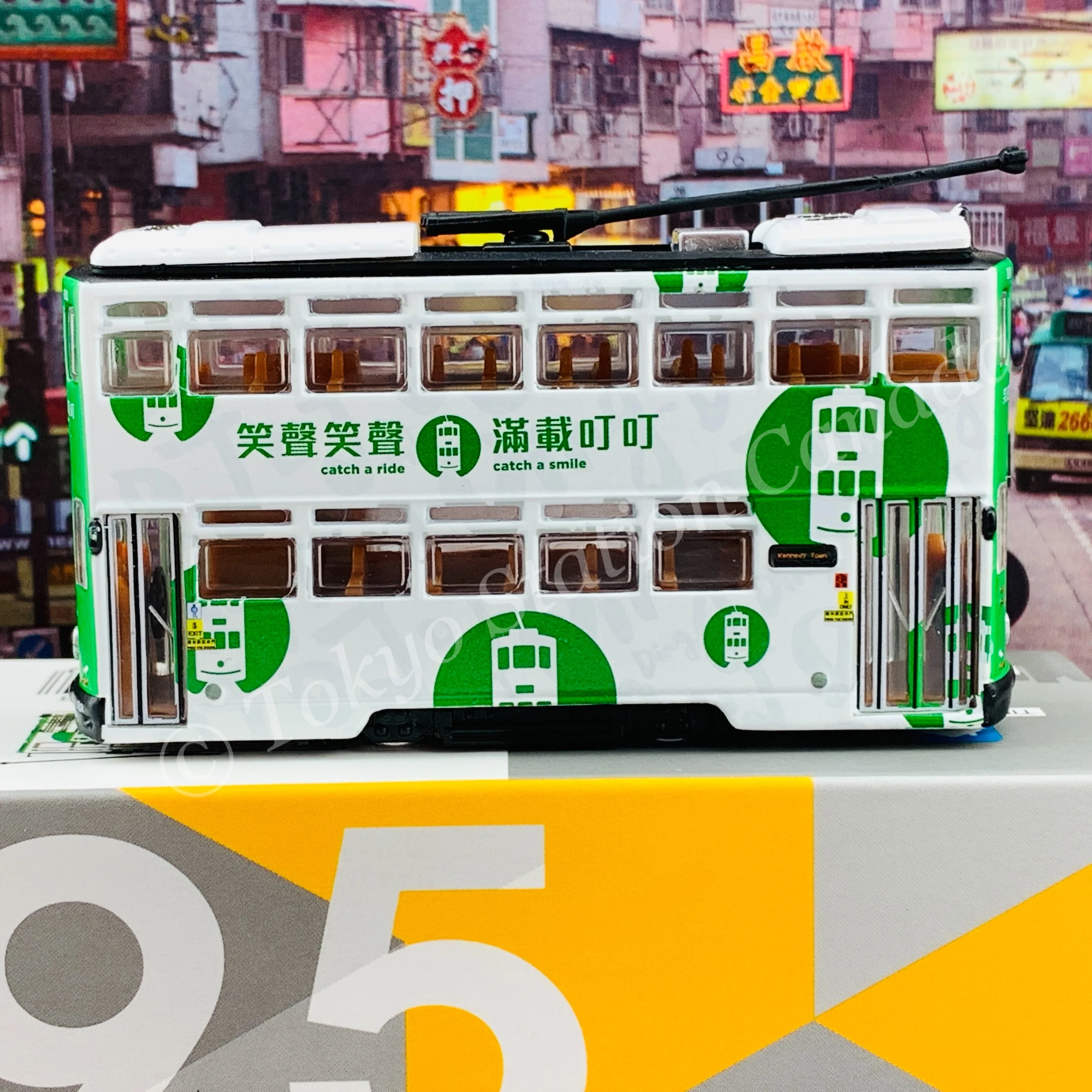 TINY 微影 95 Catch a Ride Catch a Smile Tram (第七代) 白色車身 ATC64223 - Image 2