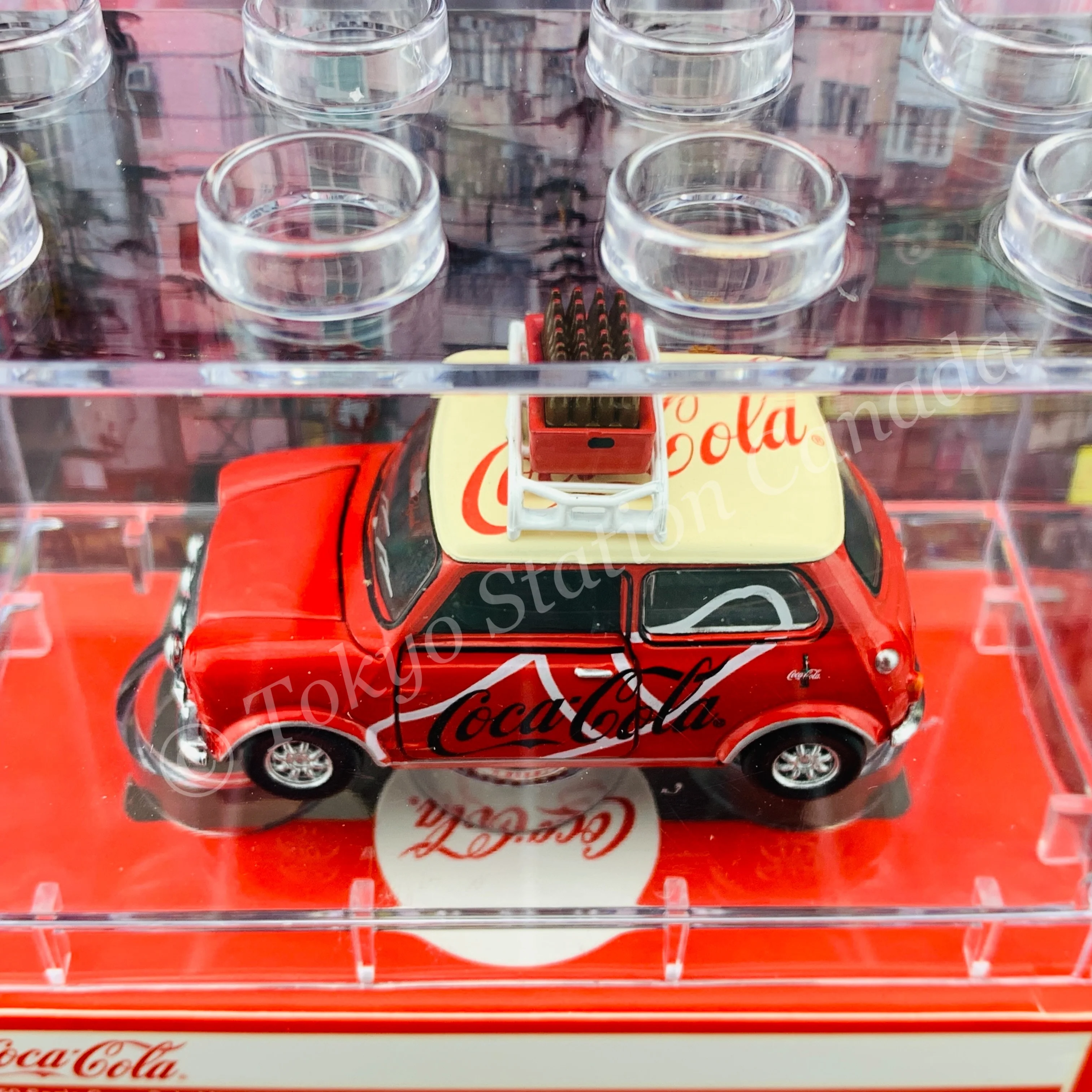 Tiny 微影 Mini Cooper Mk 1 Coca-Cola (with bottle of coke) COKE005 - Image 5