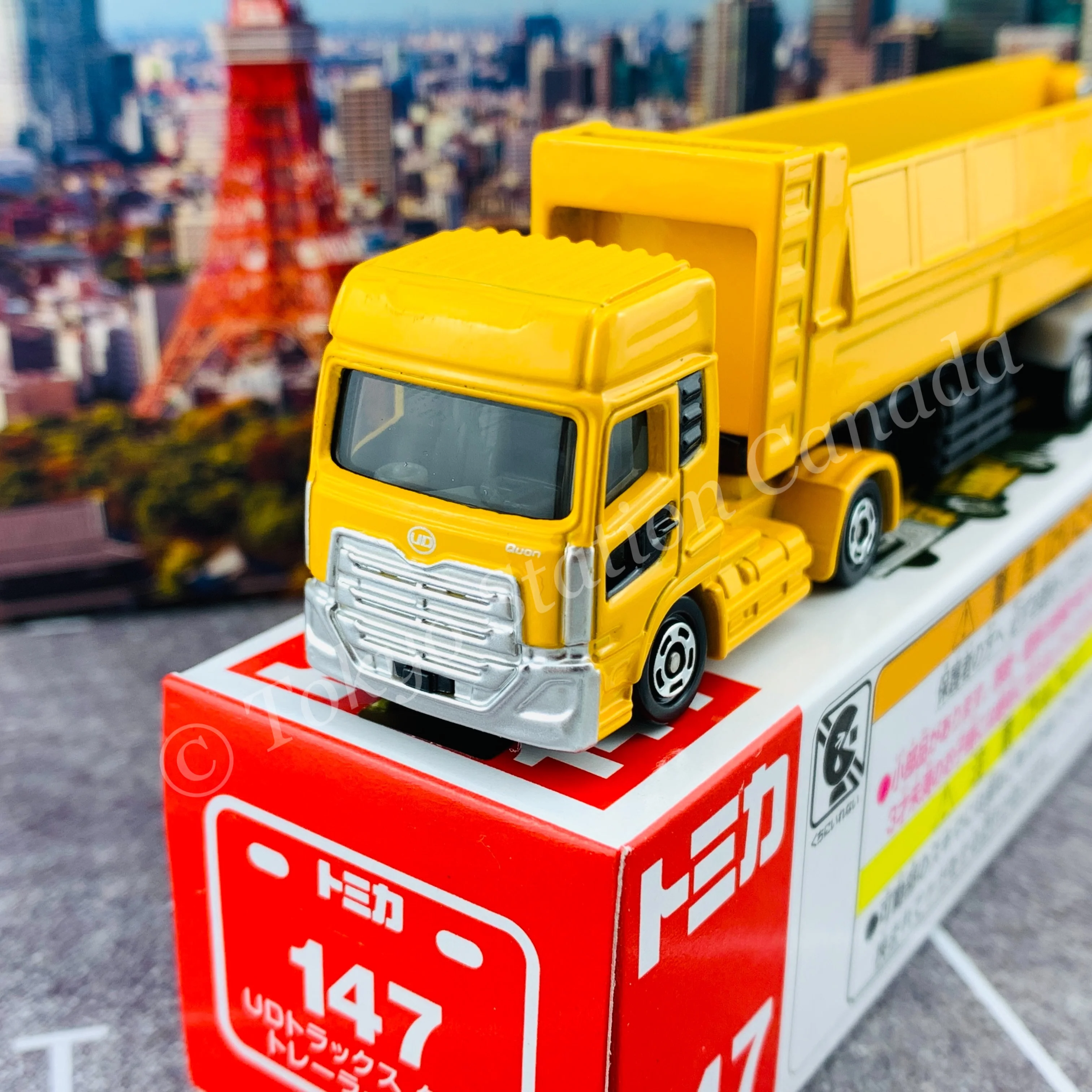 TOMICA 147 UD Trucks Quon Trailer Dump - Image 3