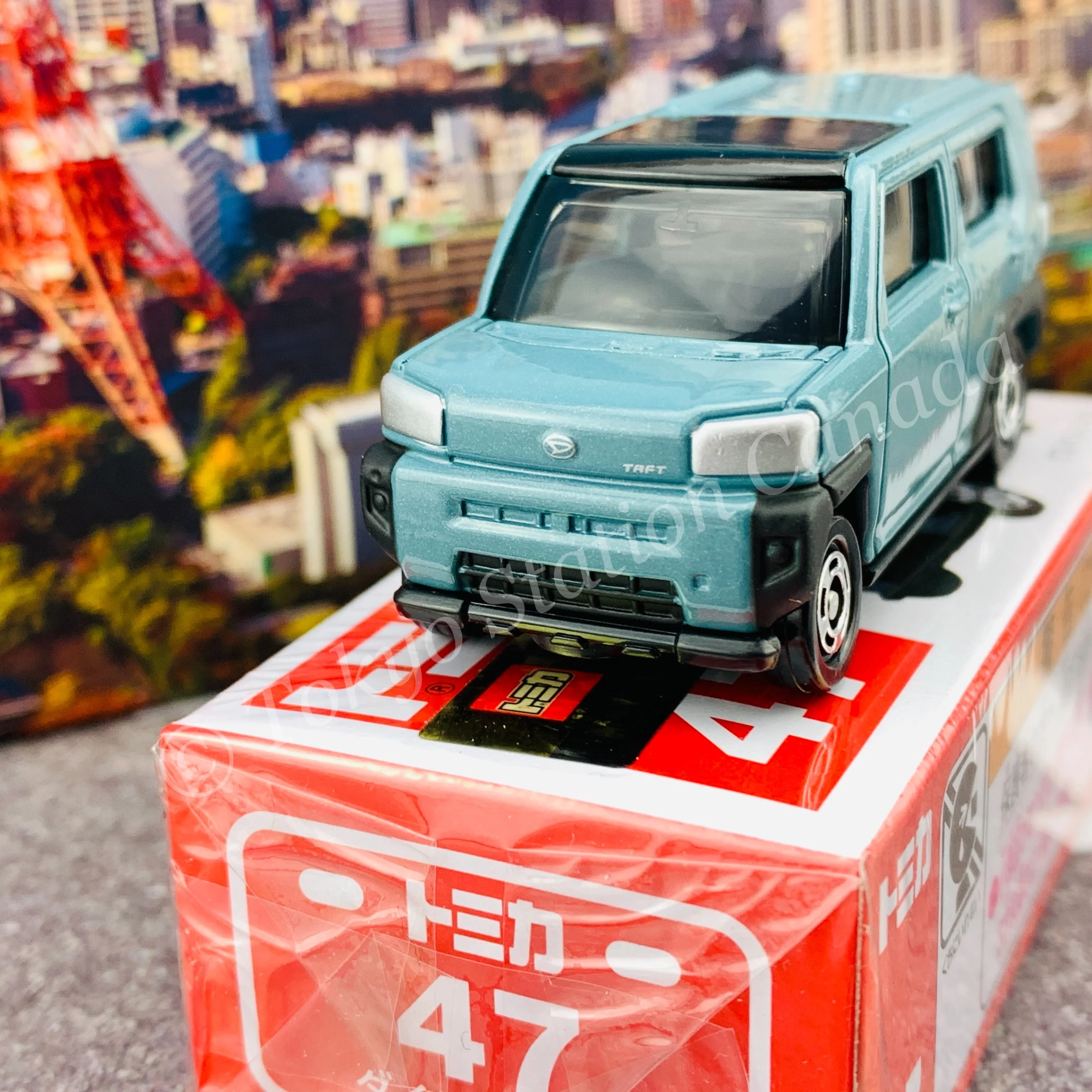 TOMICA 47 Daihatsu Taft 4904810156772 - Image 4