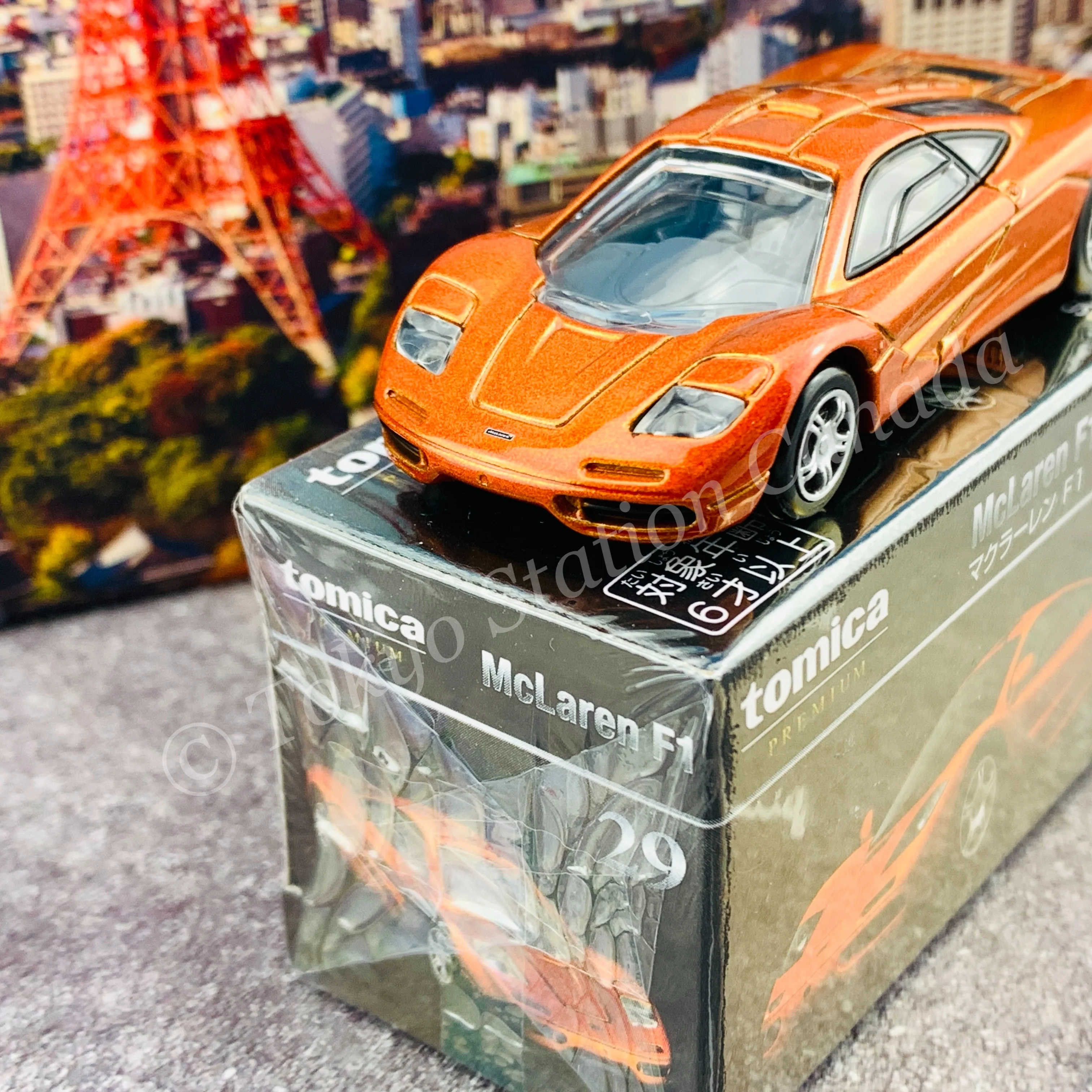 Tomica Premium 29 McLaren F1 - Image 2