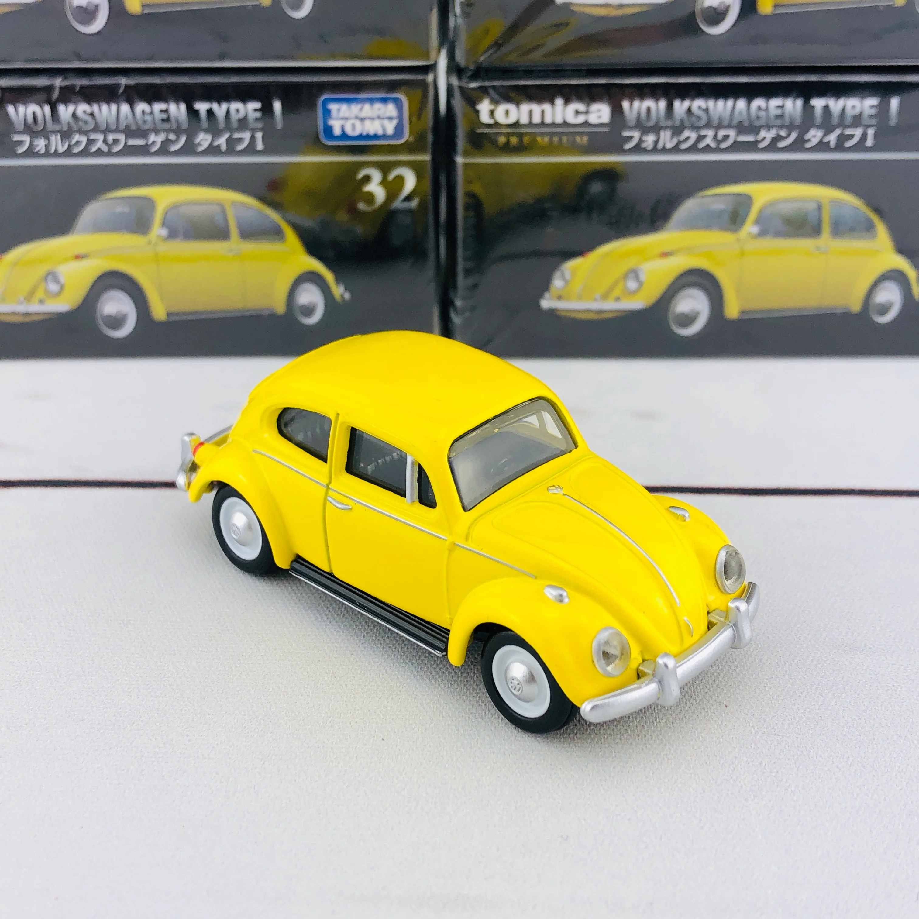 Tomica Premium 32 Volkswagen Type 1 - Image 4