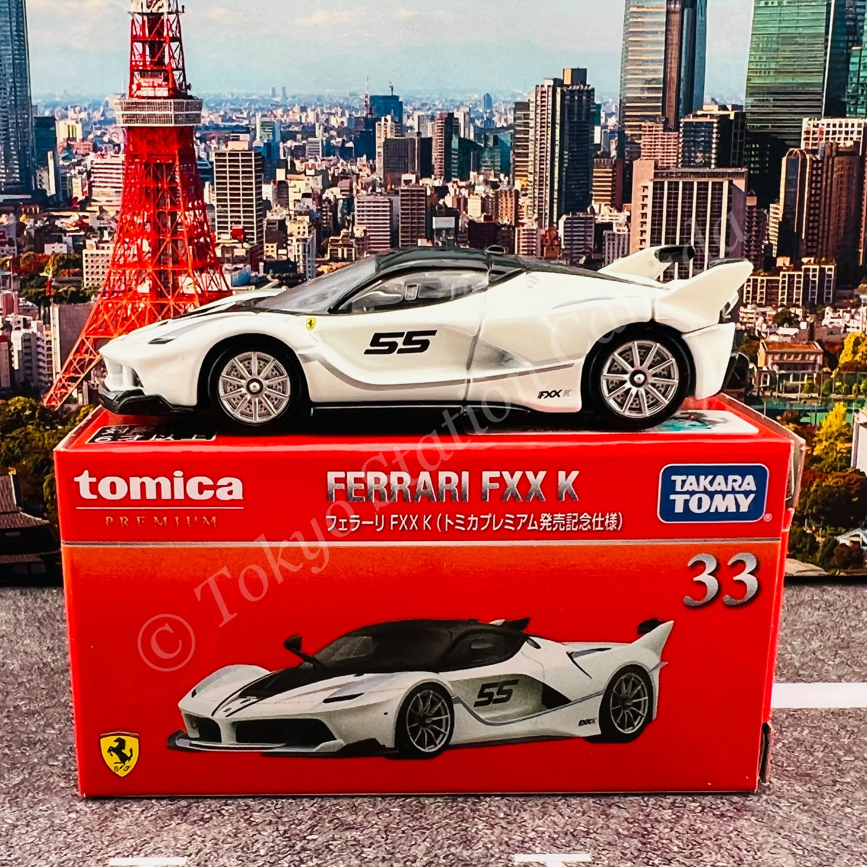 Tomica Premium 33 Ferrari FXX K "Commemorative Specification" - Image 4