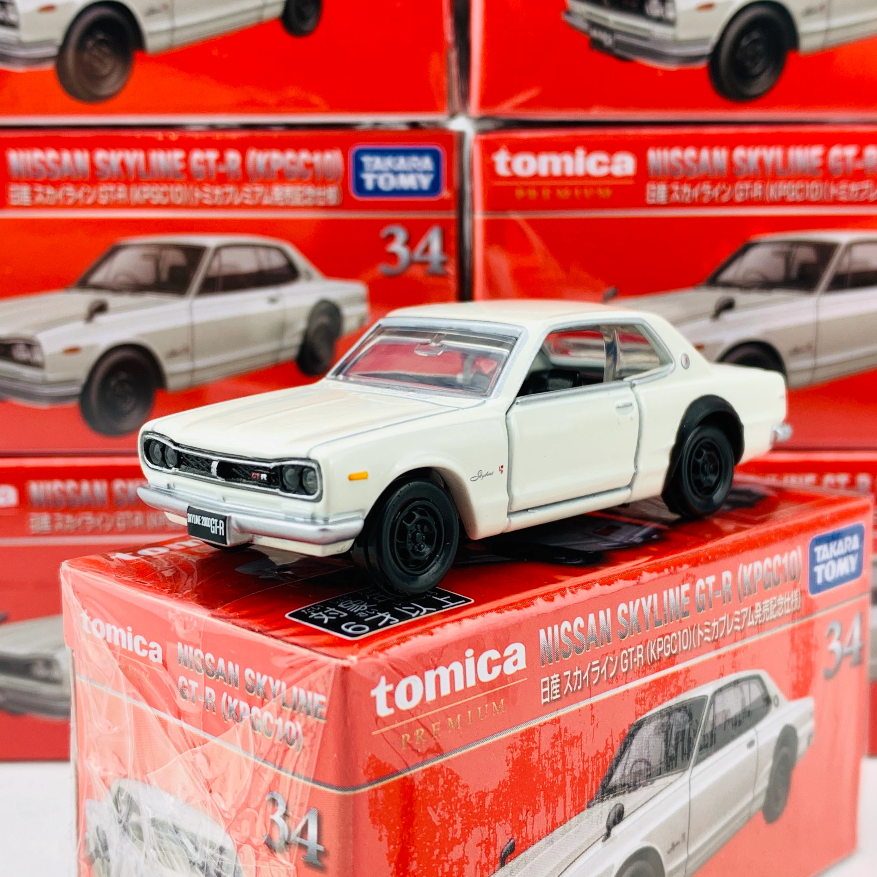 TOMICA PREMIUM 34 NISSAN SKYLINE GTR KPGC10 (ANNIVERSARY OF TOMICA PREMIUM RELEASE VER.) - Image 2