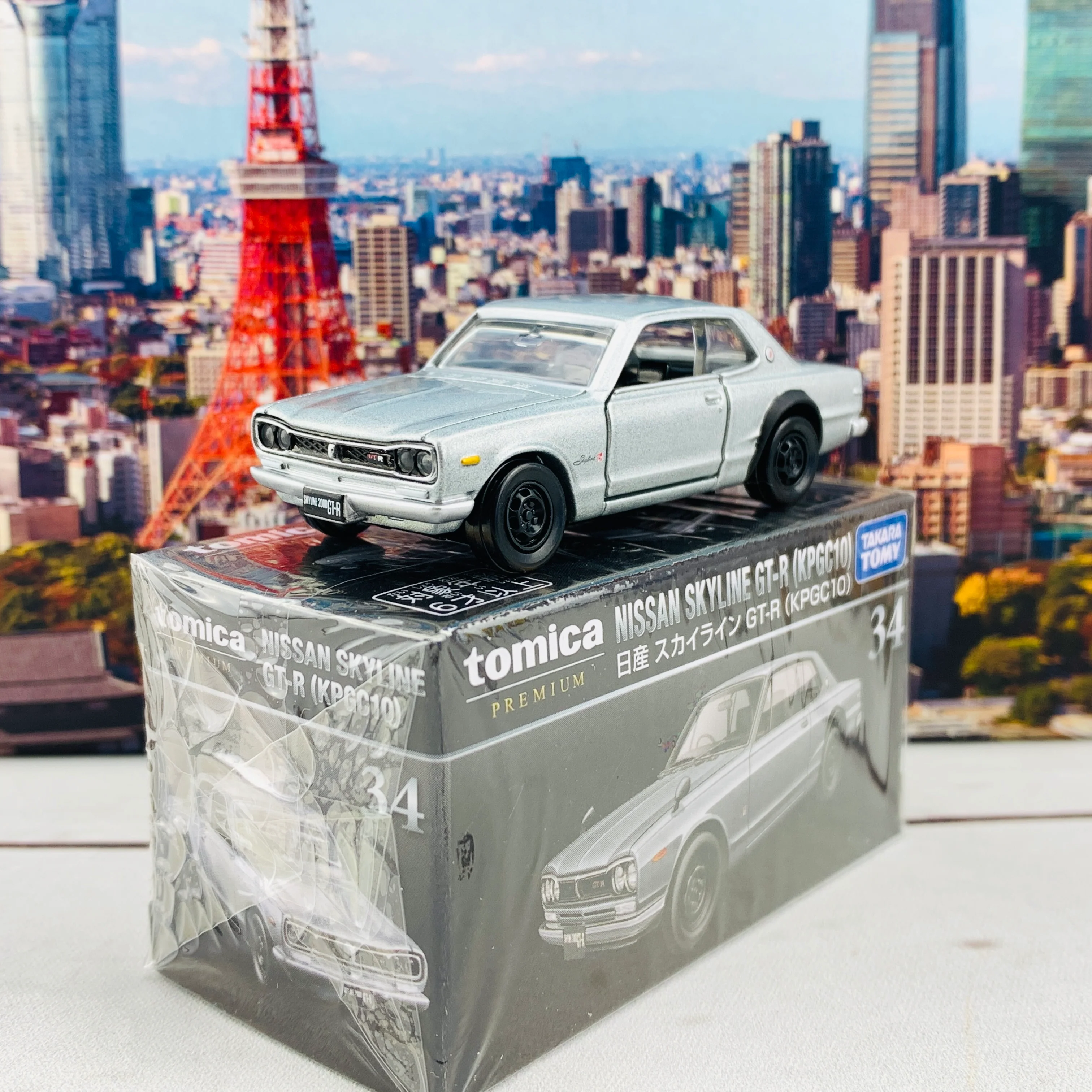 TOMICA PREMIUM 34 NISSAN SKYLINE GTR KPGC10 - Image 2