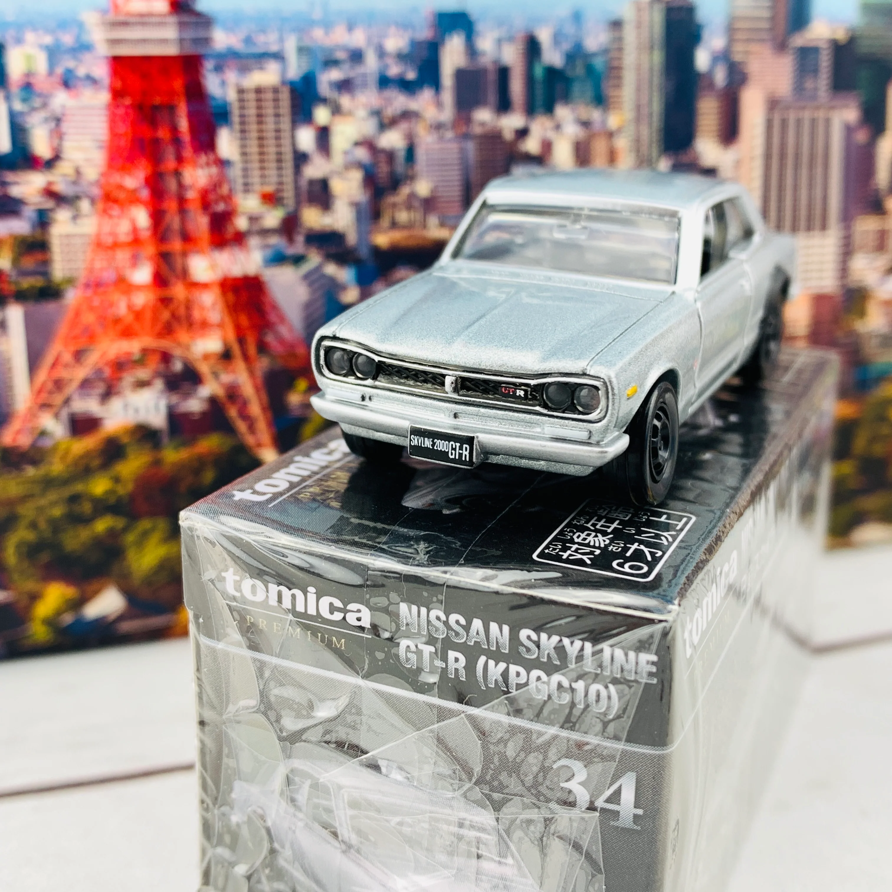 TOMICA PREMIUM 34 NISSAN SKYLINE GTR KPGC10 - Image 3