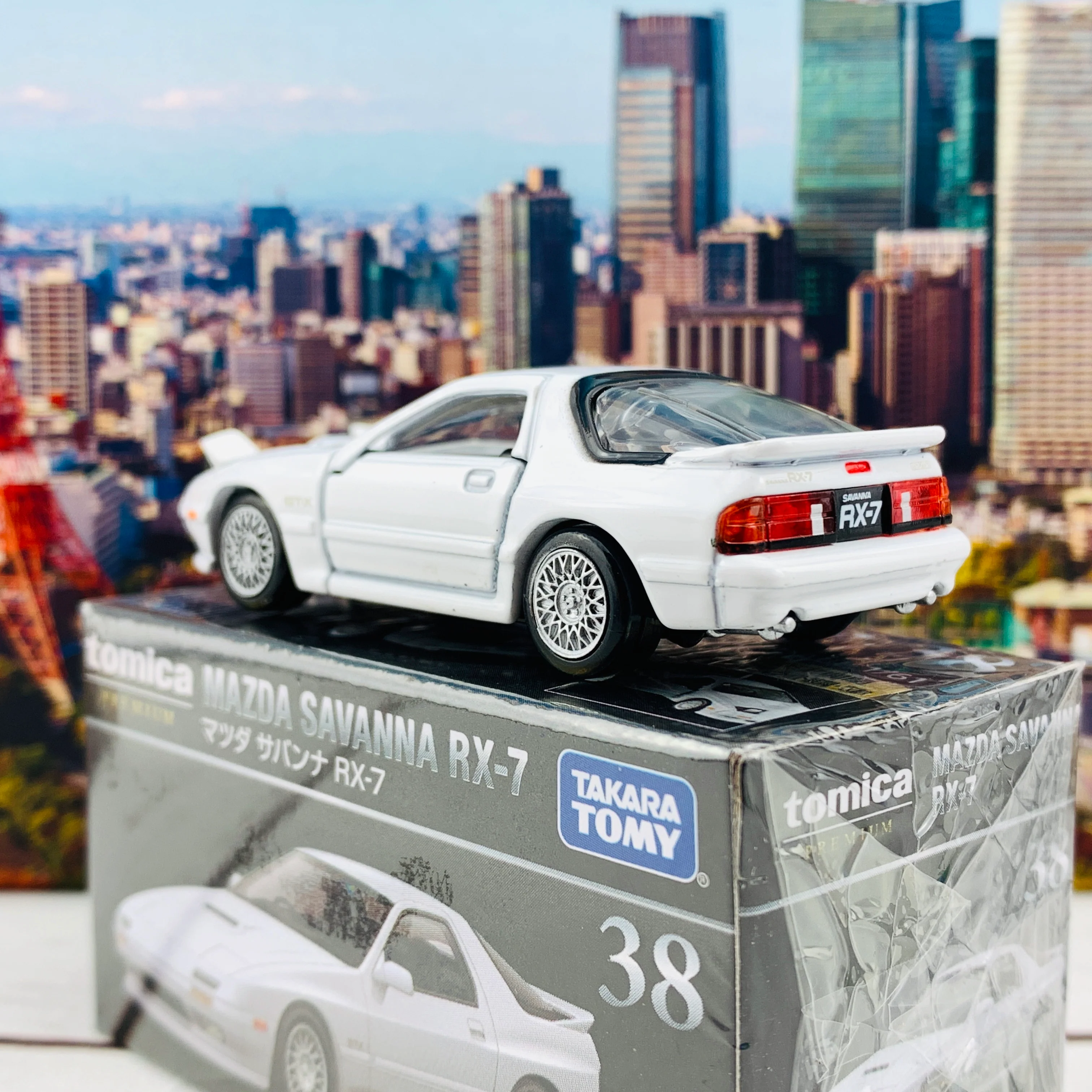 Tomica Premium 38 Mazda Savanna RX7 - Image 3