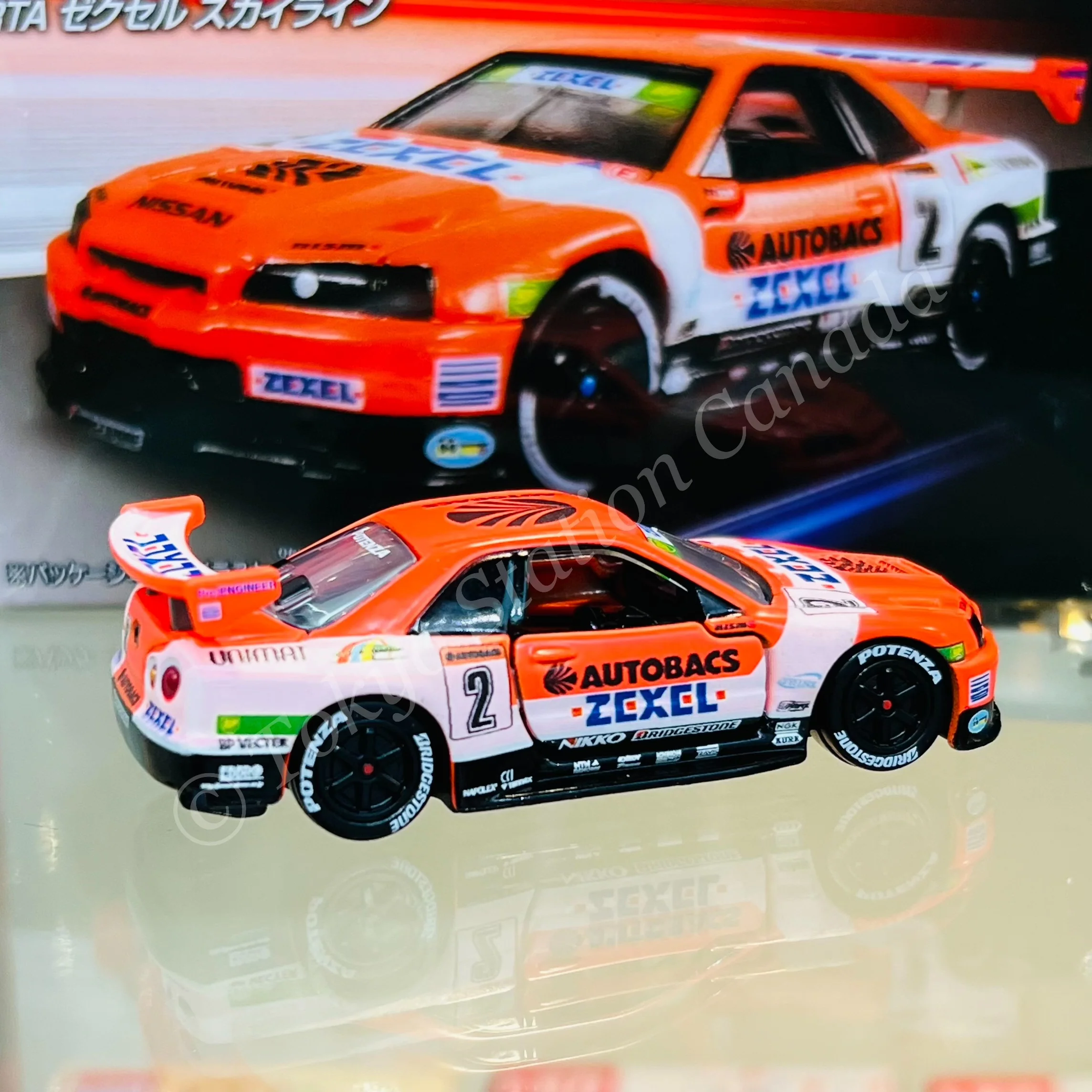 Tomica Premium Racing ARTA Zexel Skyline - Image 2