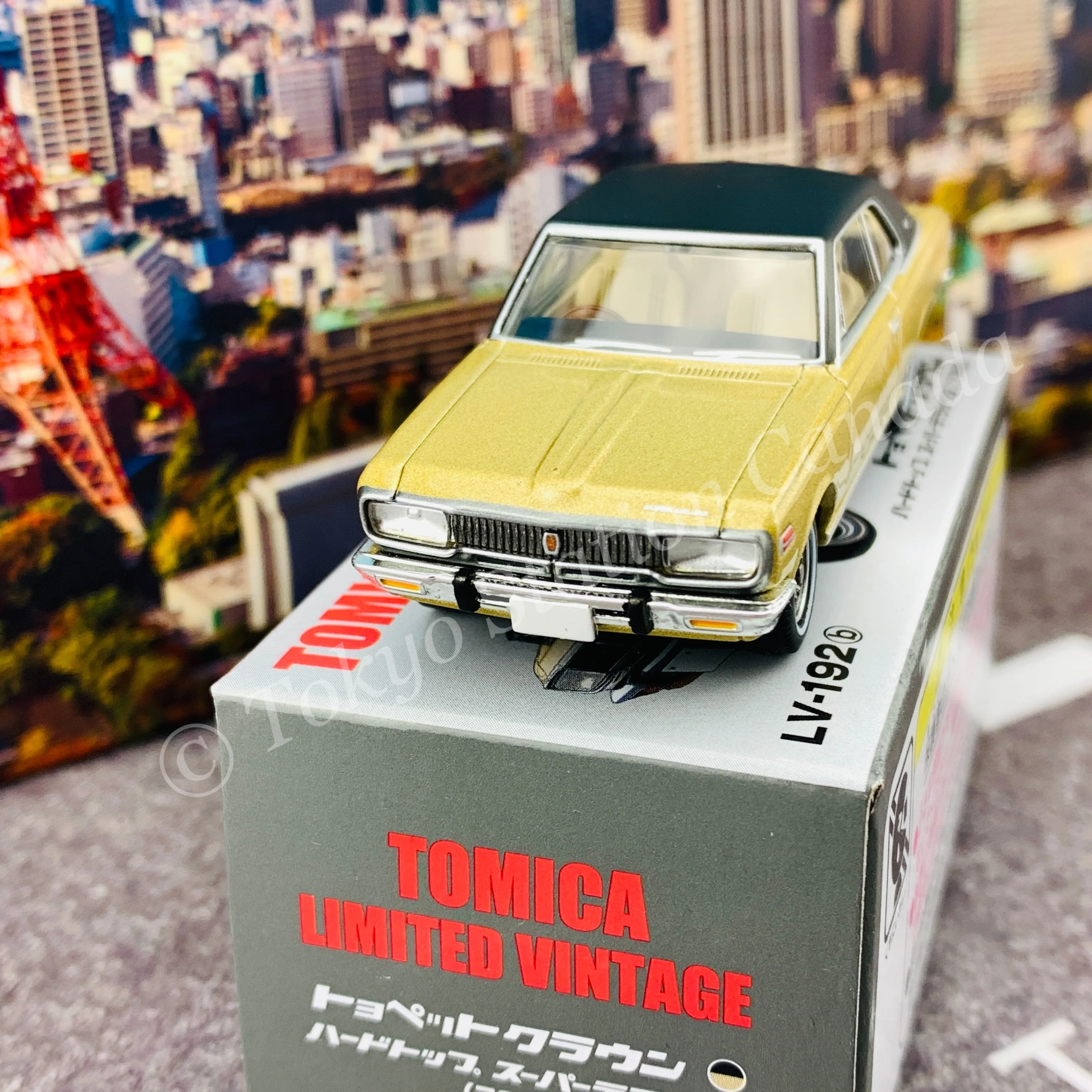 Tomytec Limited Vintage 1/64 Toyopet Crown Hardtop Super Deluxe 70 Years LV-192b - Image 3