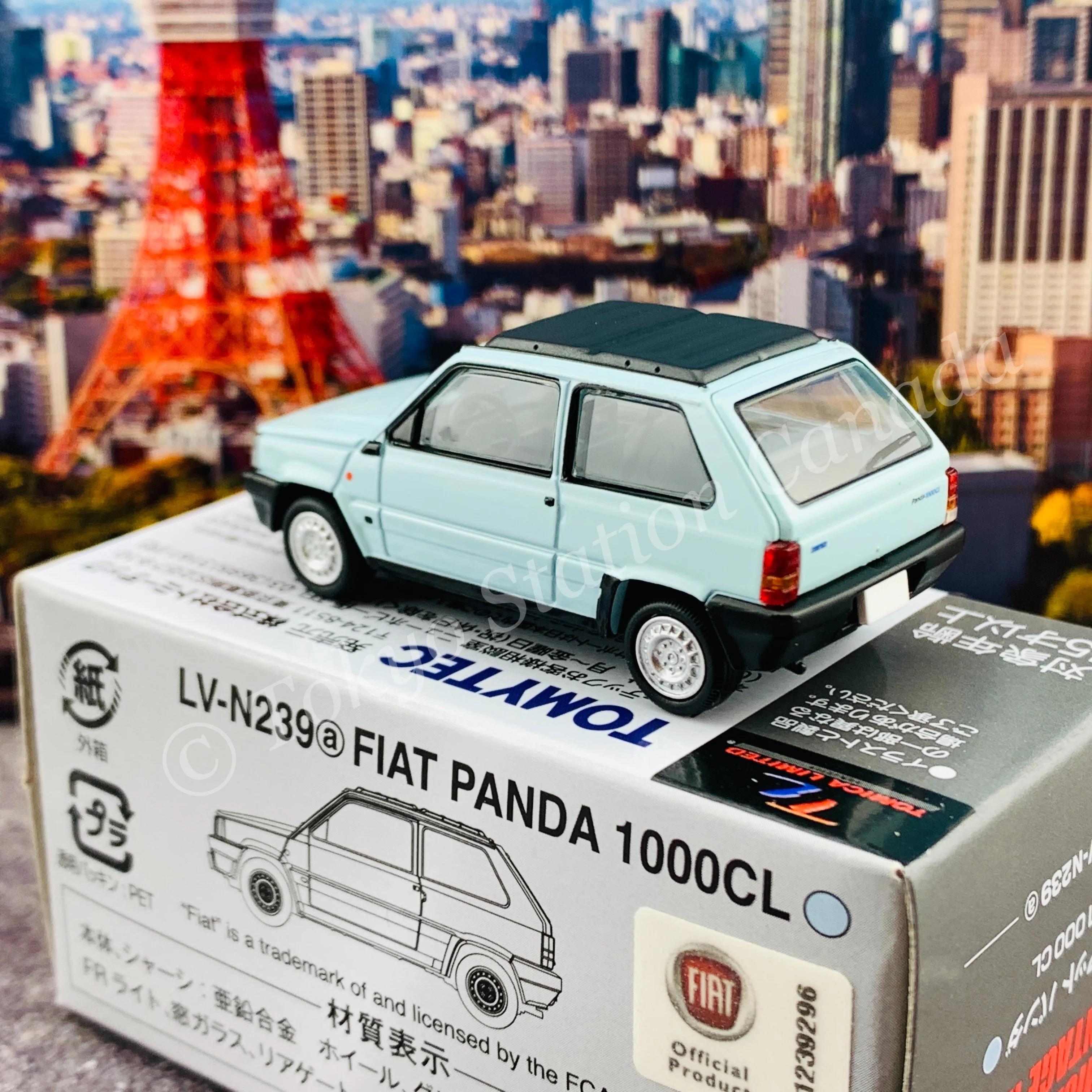 TOMYTEC Tomica Limited Vintage Neo 1/64 Fiat Panda 1000CL (light blue) LV-N239a - Image 4