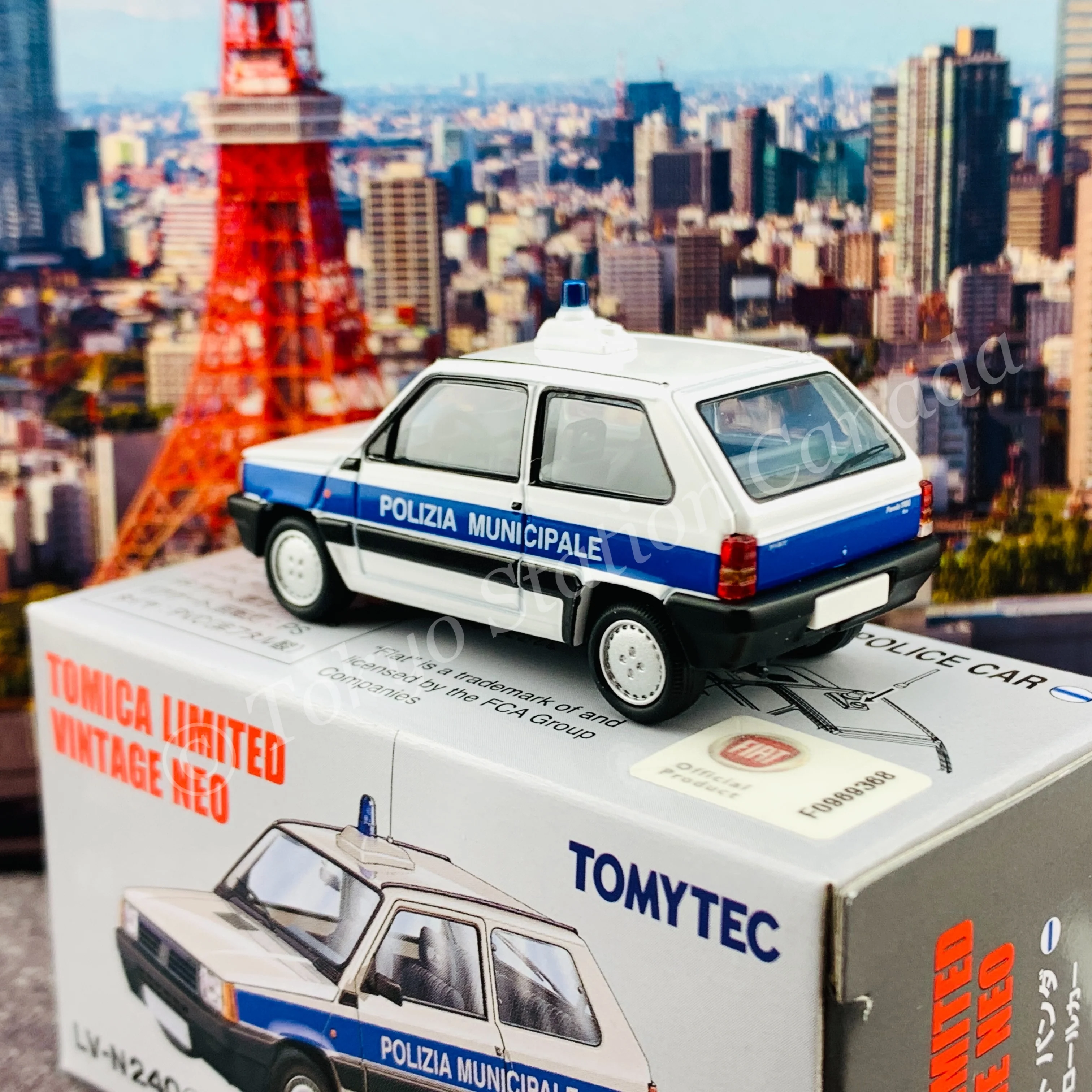 TOMYTEC Tomica Limited Vintage Neo 1/64 Fiat Panda (Police Car) LV-N240a - Image 2