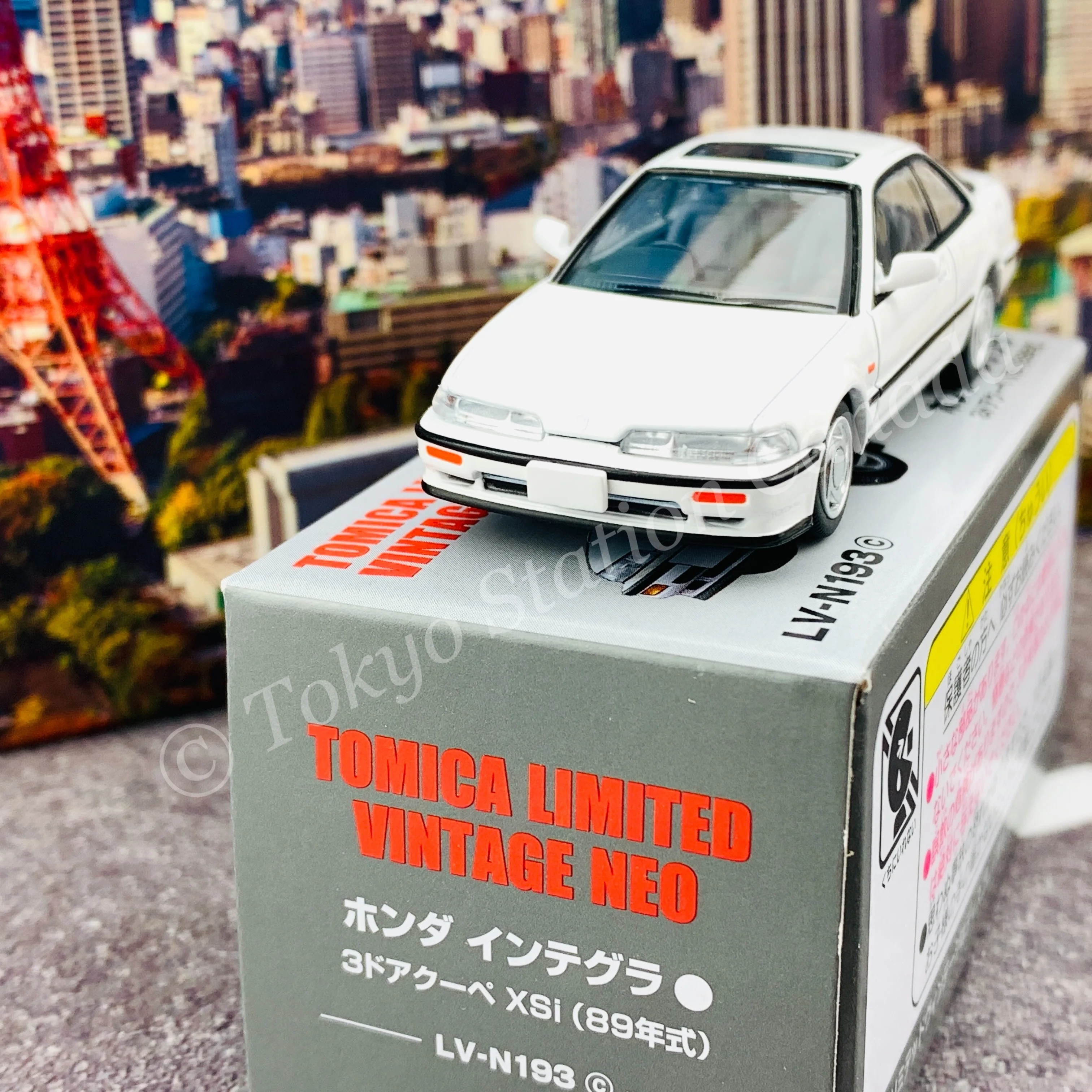Tomytec Limited Vintage Neo 1/64 Honda Integra 3 Door Coupe XSi 1989 (White) LV-N193c - Image 3