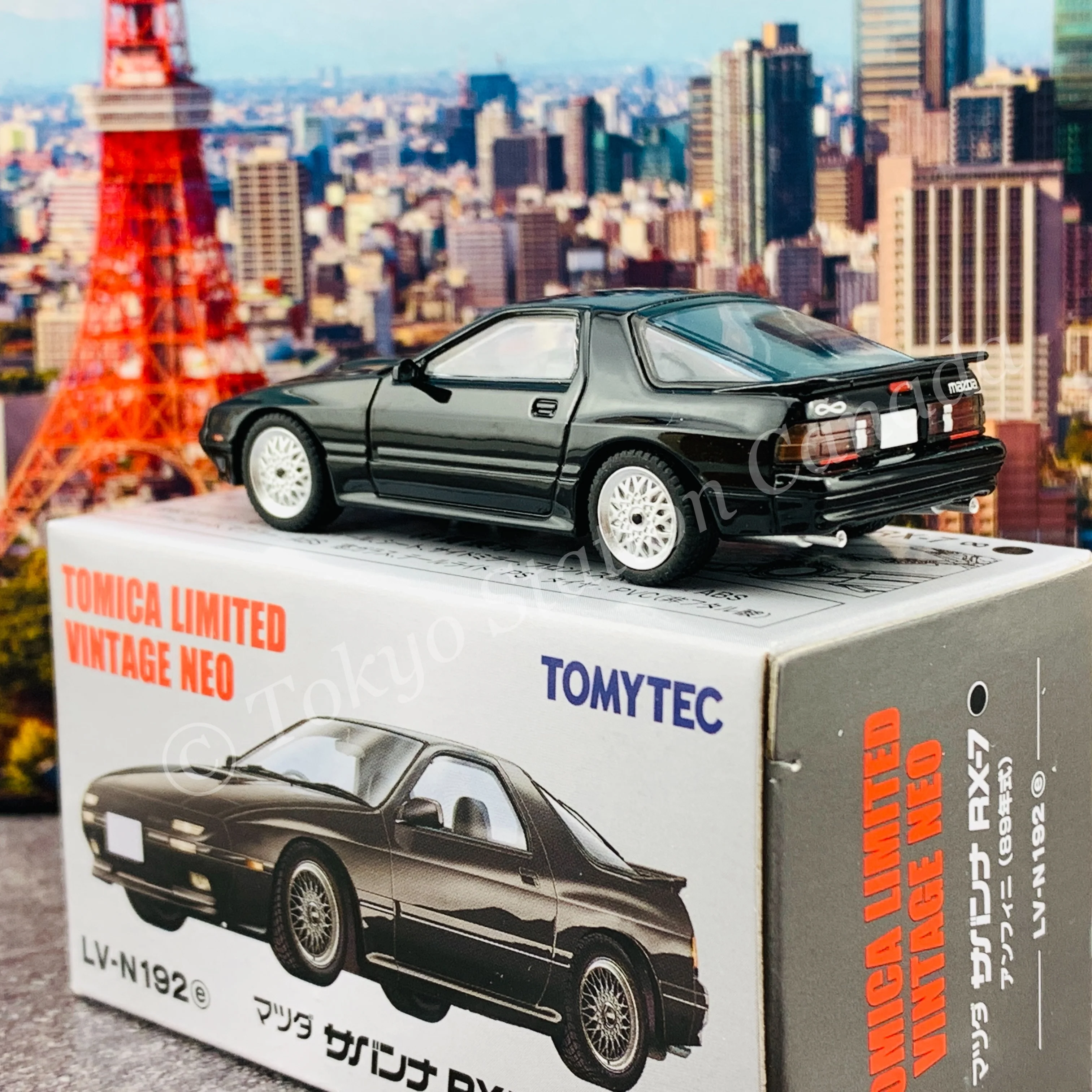 Tomytec Tomica Limited Vintage Neo 1/64 Mazda Savannah RX-7 éfini (black) LV-N192e - Image 3
