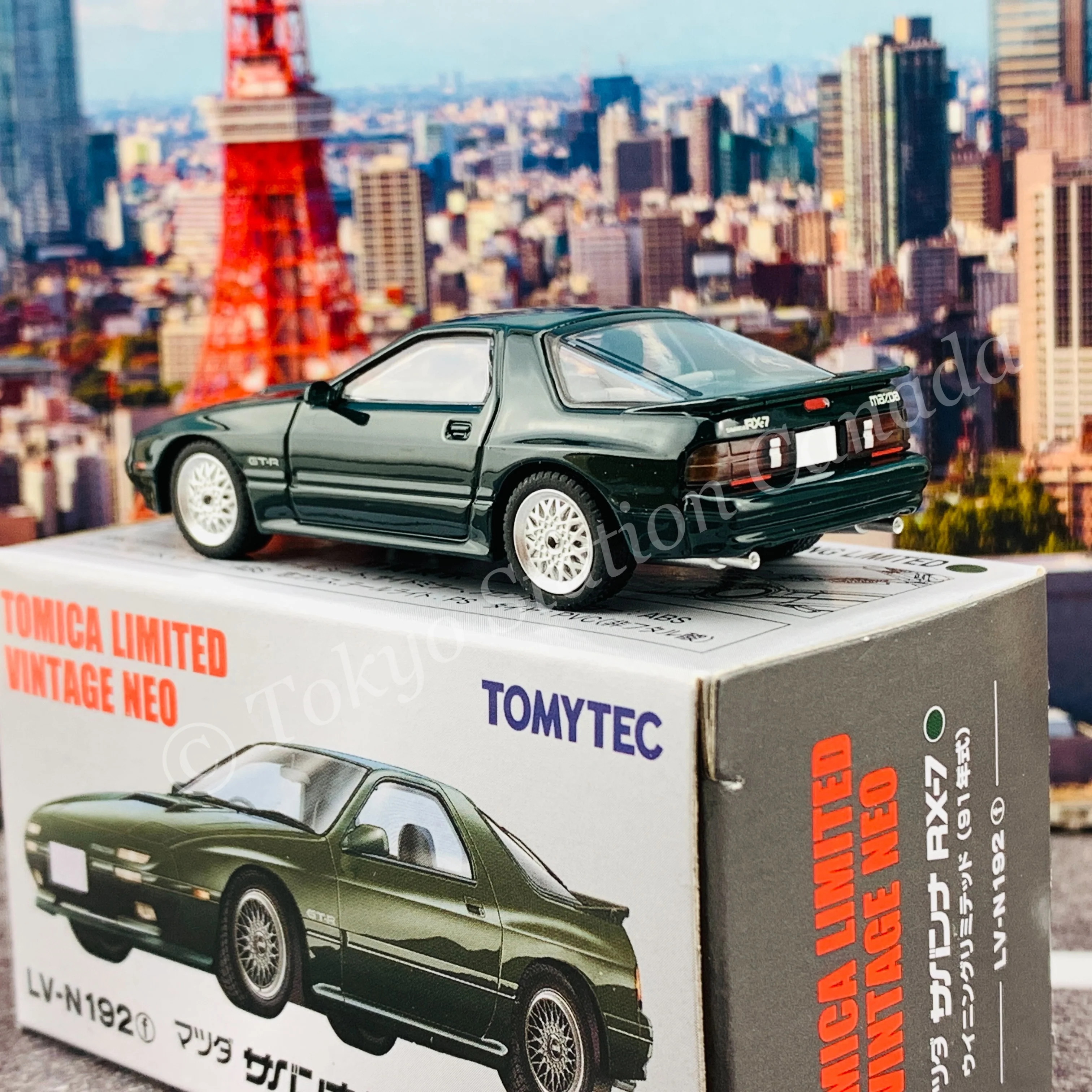 Tomytec Tomica Limited Vintage Neo 1/64 Mazda Savannah RX-7 Winning Limited (green) LV-N192f - Image 4