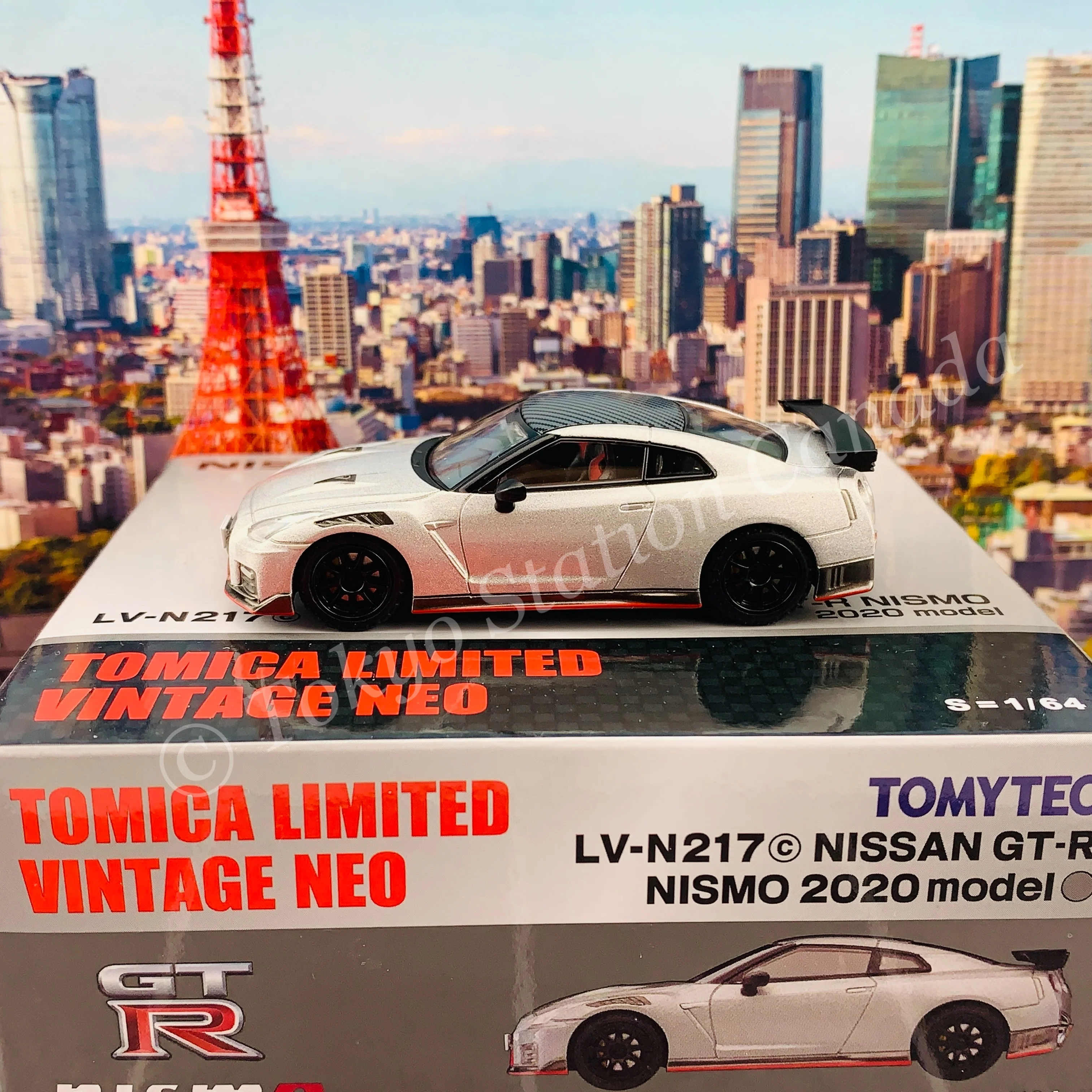 Tomytec Limited Vintage Neo 1/64 NISSAN GT-R NISMO 2020 model (Silver) LV-N217c - Image 2