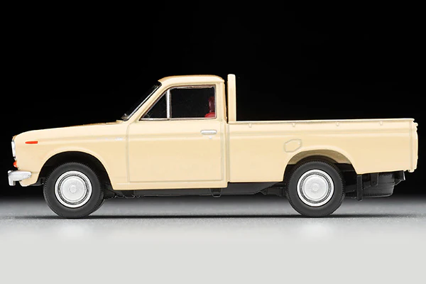 TOMYTEC TLV 1/64 Datsun 1300 truck (light brown) with figure LV-195d - Image 4