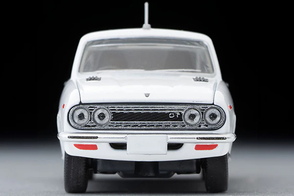 TOMYTEC TLVN 1/64 Isuzu Bellett 1800GT (white) 1970 LV-209a - Image 3