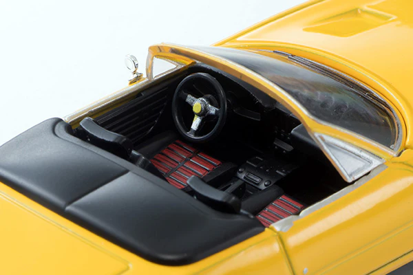 TOMYTEC TLVN 1/64 LV Ferrari 365 GTS4 Yellow - Image 2